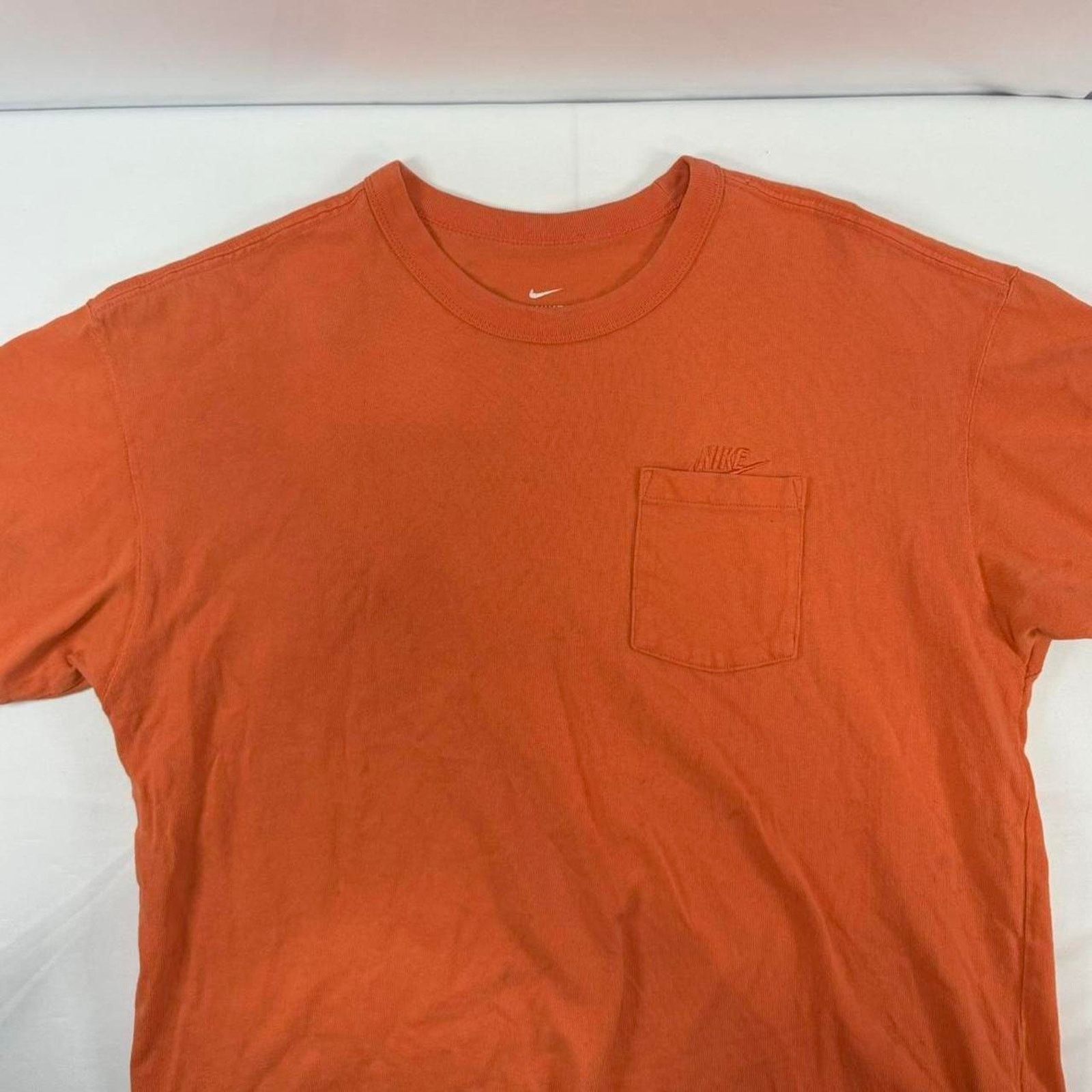 Nike Vintage Nike Orange T-shirt Size Medium Size US M / EU 48-50 / 2 - 1 Thumbnail