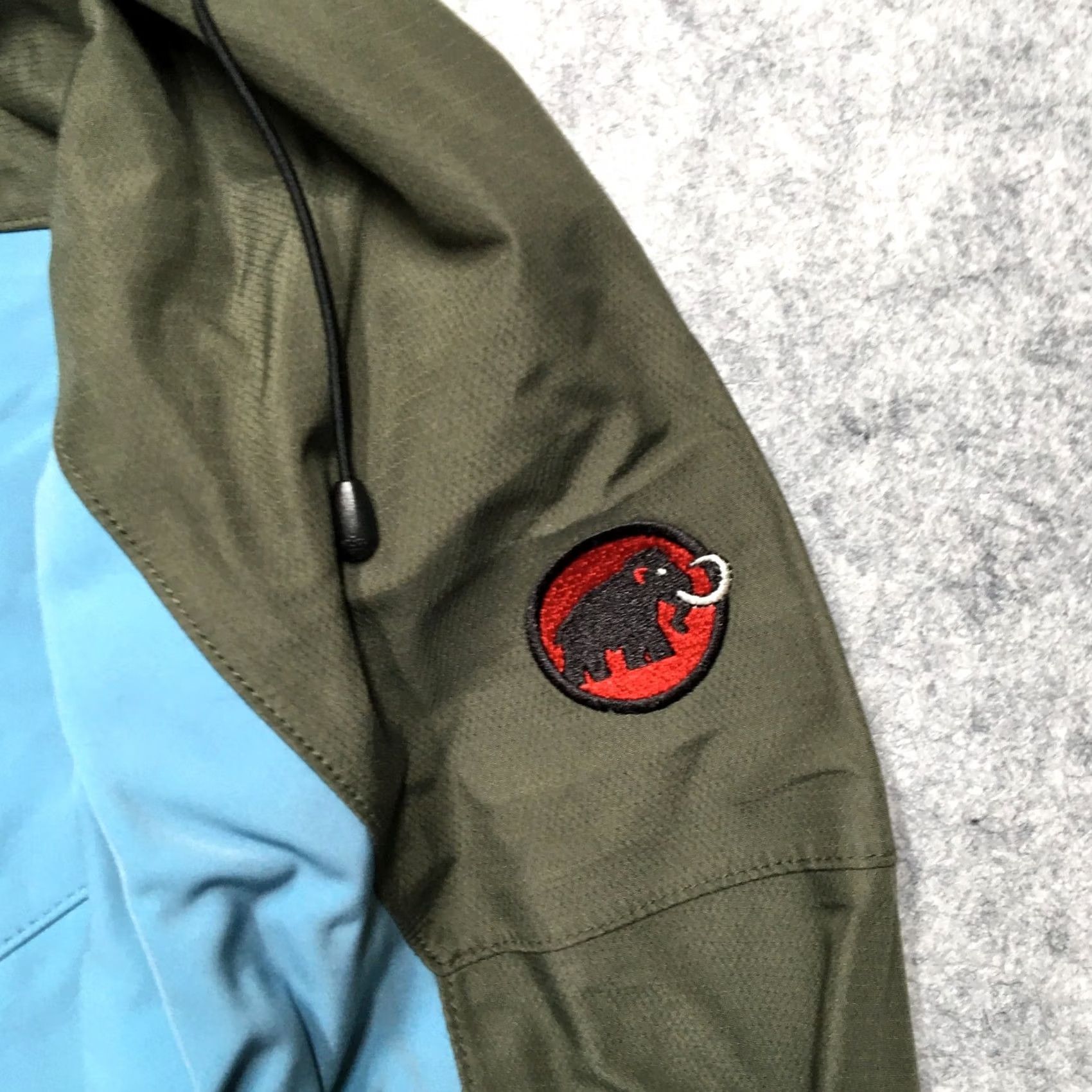 Mammut Mammut Softshell Jacket Womens L Blue Hooded Waterproof Logo Zip Jacket, Casual Outdoor Coat, Regular Size, Fall Winter Spring, Women Size L / US 10 / IT 46 - 5 Thumbnail