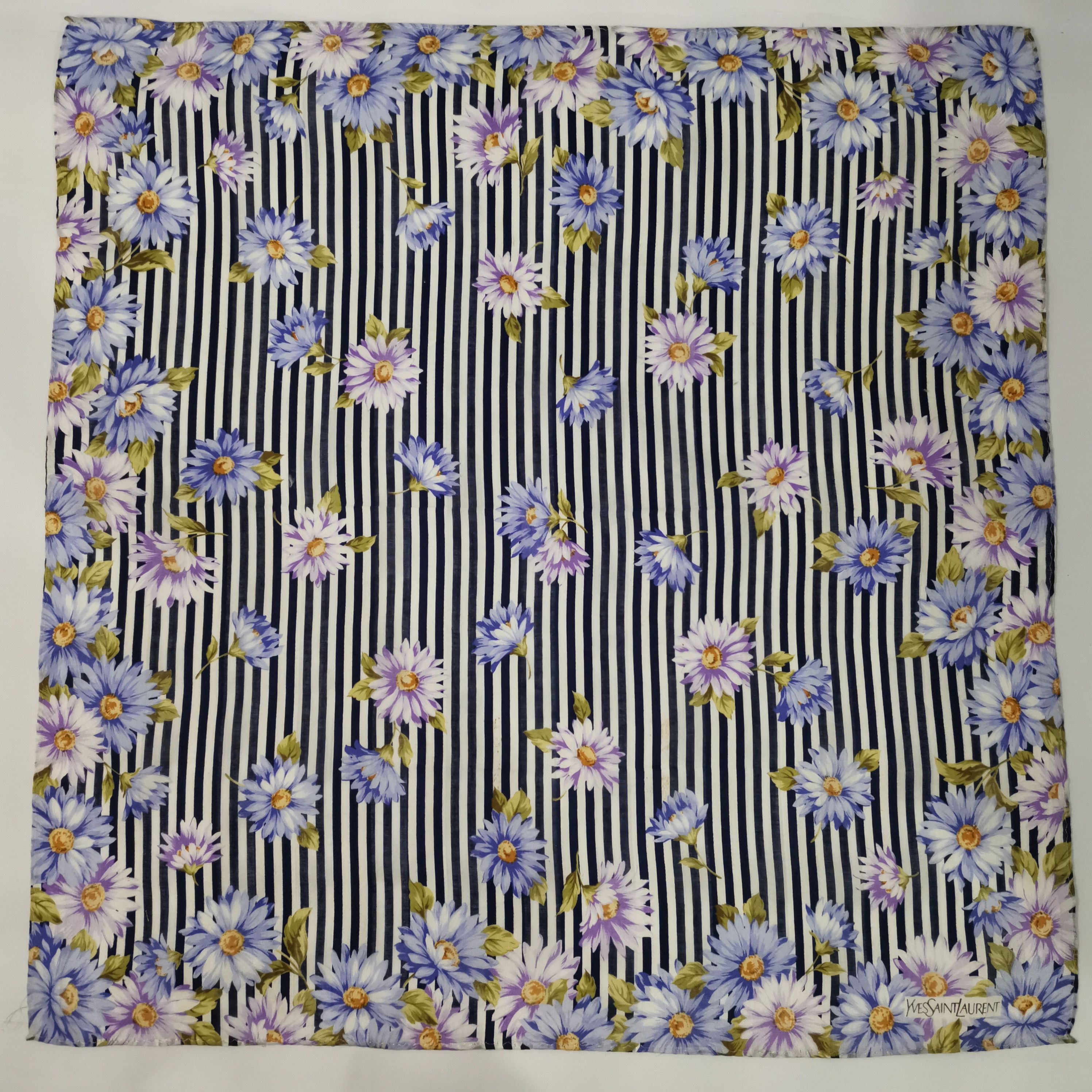 Yves Saint Laurent YVES SAINT LAUREN BANDANA/ SCARF/ HANDKERCHIEF Size ONE SIZE - 2 Thumbnail