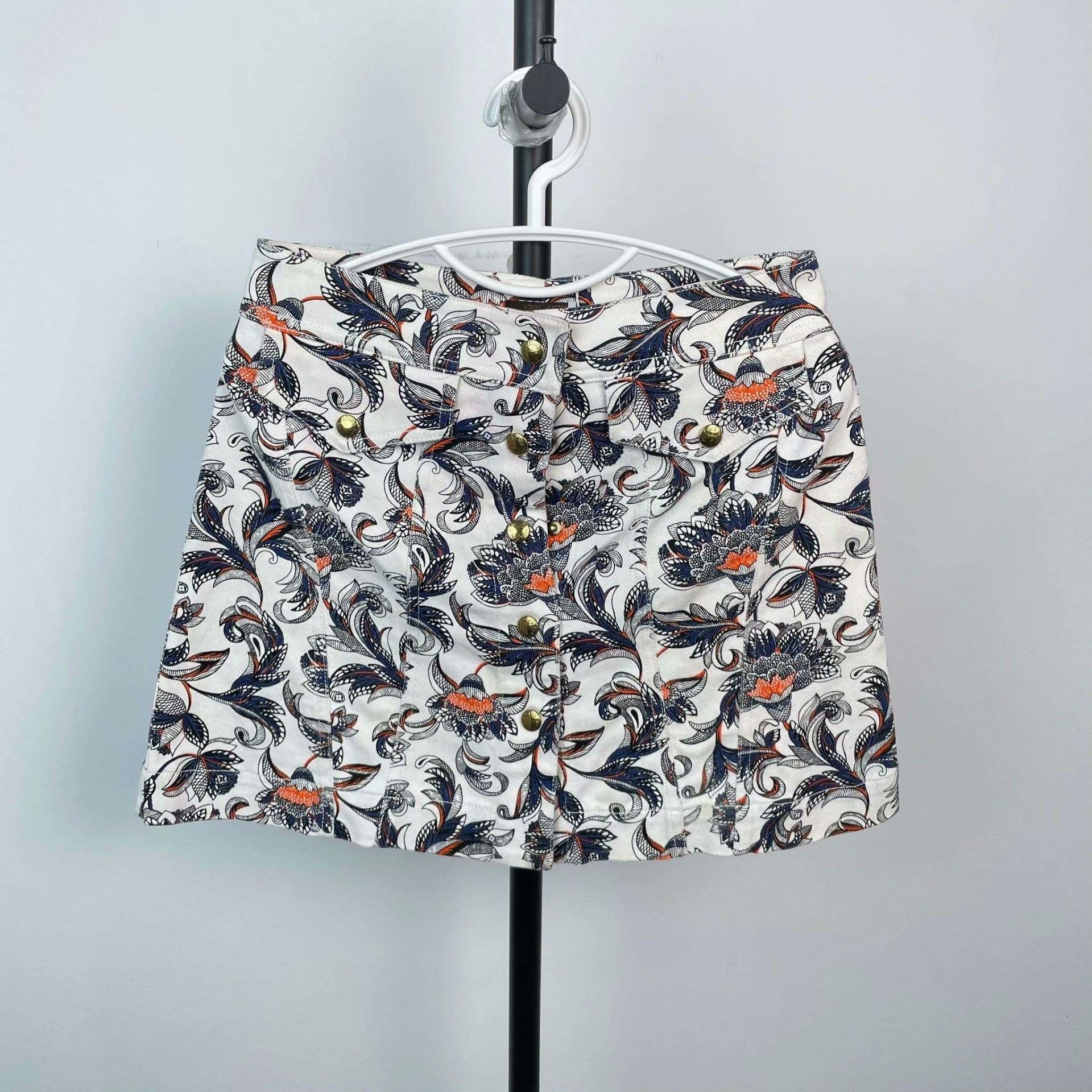 Louis Vuitton Louis Vuitton Multi Skirt 38 Women Size 38" / US 16 / IT 52 - 1 Thumbnail