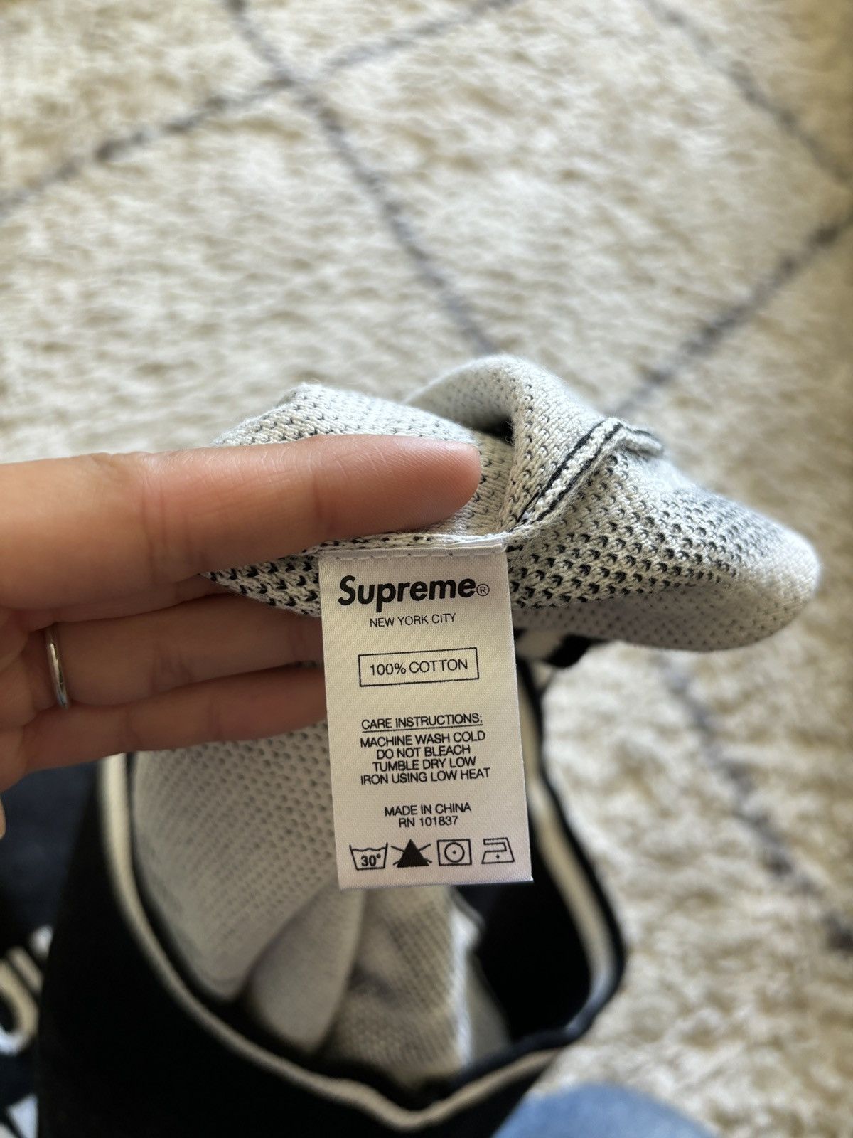Supreme Qualité sweater Size US L / EU 52-54 / 3 - 4 Thumbnail