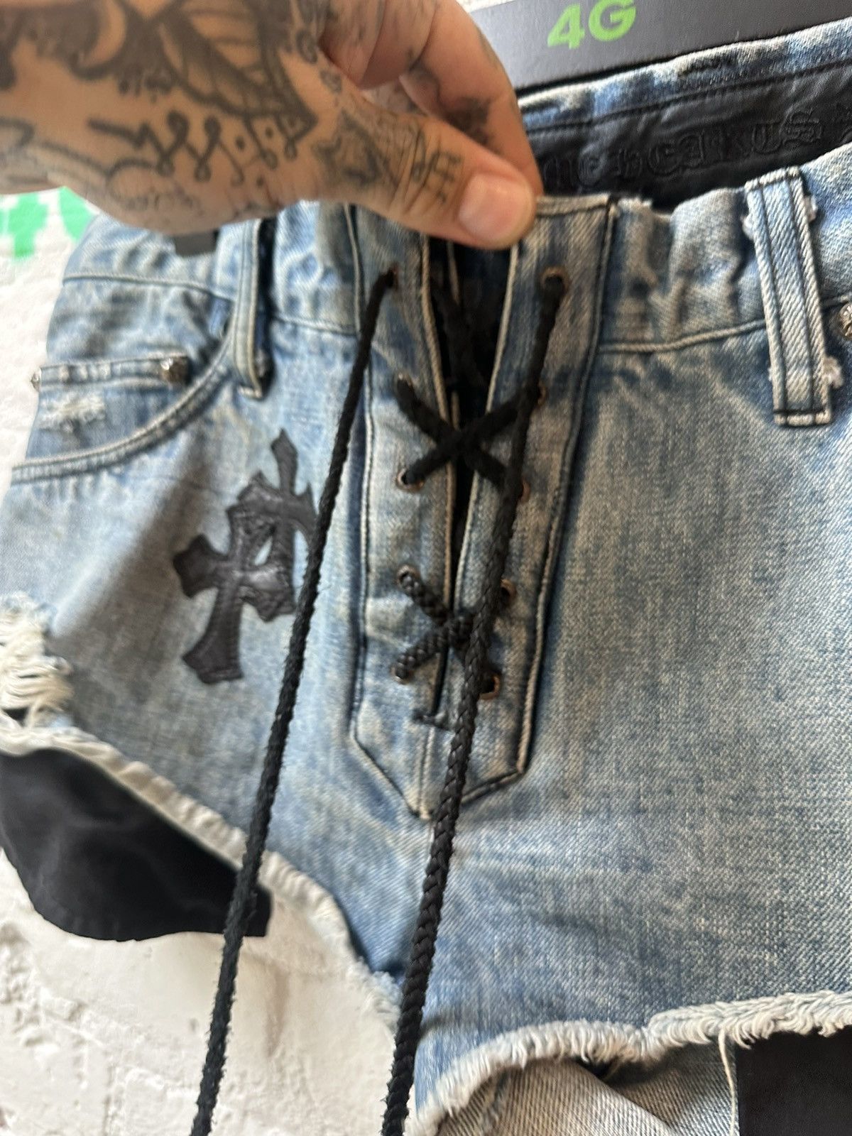 Chrome Hearts Chrome Hearts Womens Cross Patch Shorts S, M, L Size 28" / US 6 / IT 42 - 5 Thumbnail