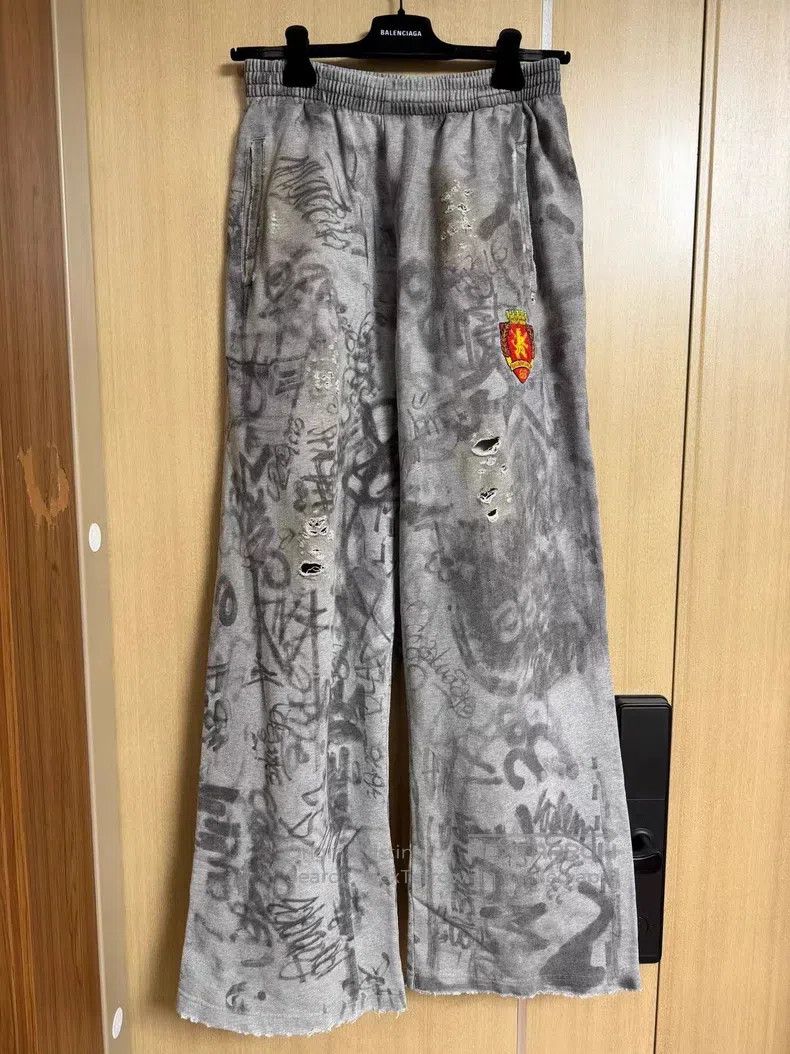 Balenciaga Balenciaga size S Gray Manchester United tie-dye long pant Size US 30 / EU 46 - 1 Thumbnail