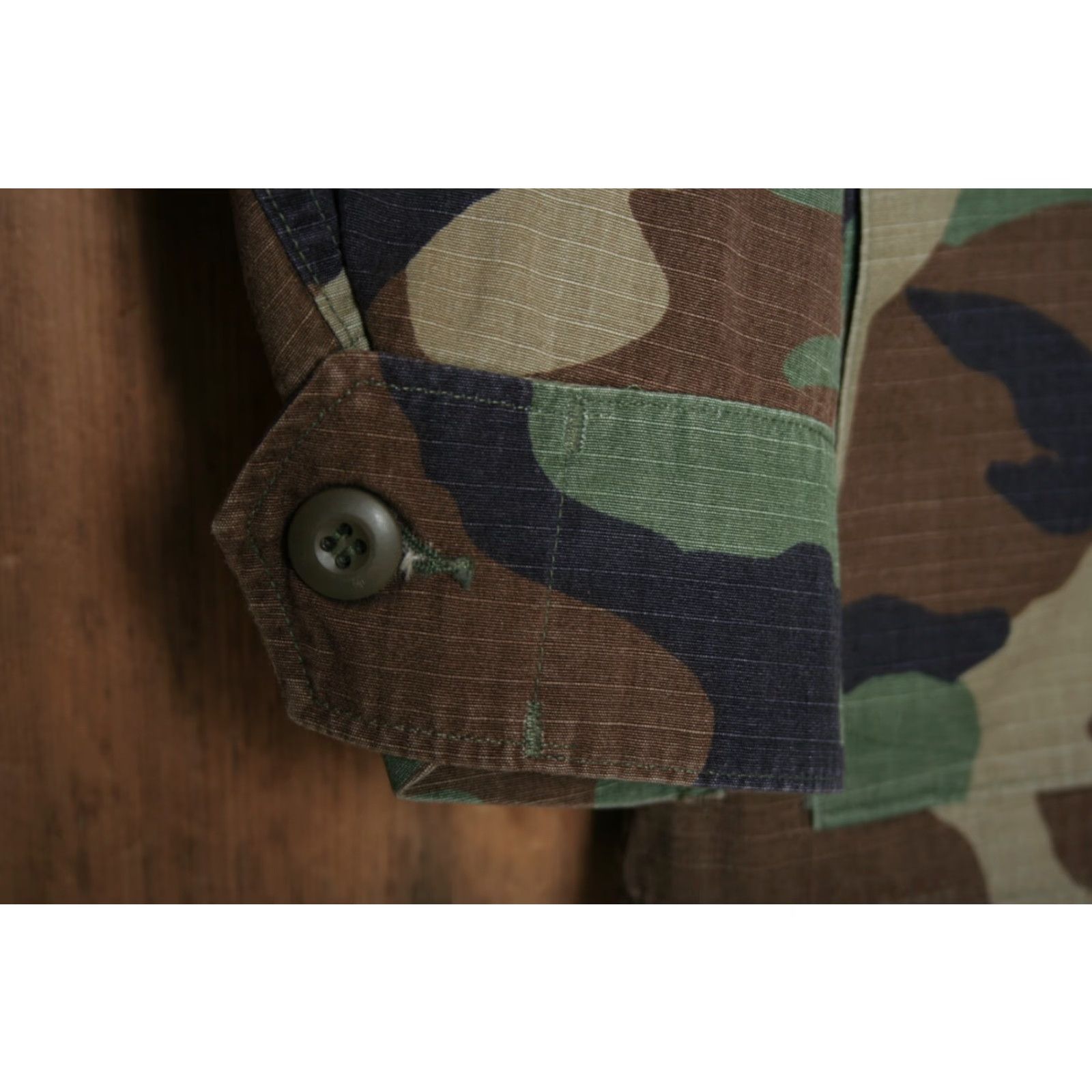 Vintage VINTAGE Woodland Camo USAF Combat BDU Jacket XS for Men Size US XS / EU 42 / 0 - 6 Thumbnail