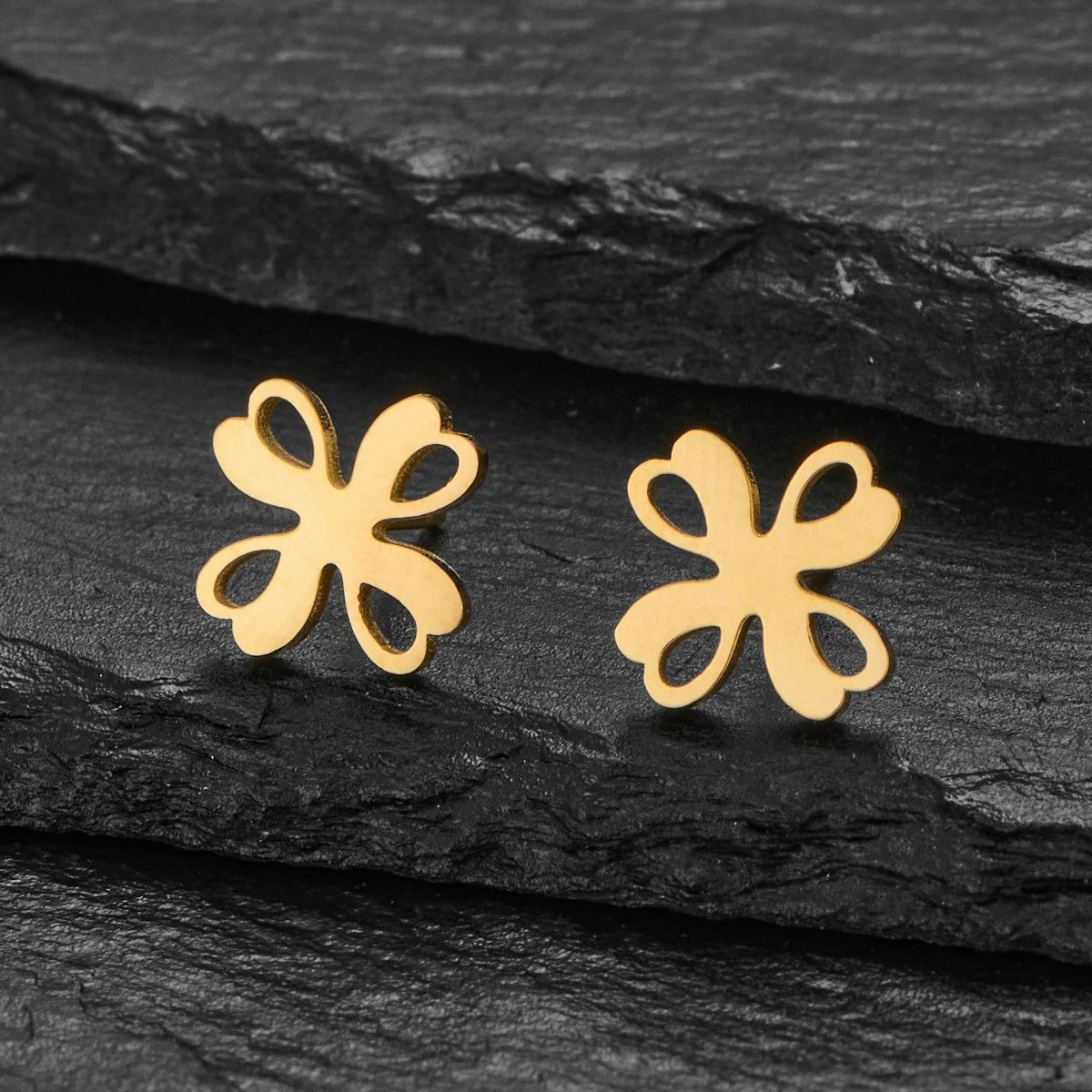 Jewelry Four Leaf Flower Mini Stud Earrings Charm Earring Gift Size ONE SIZE - 1 Thumbnail