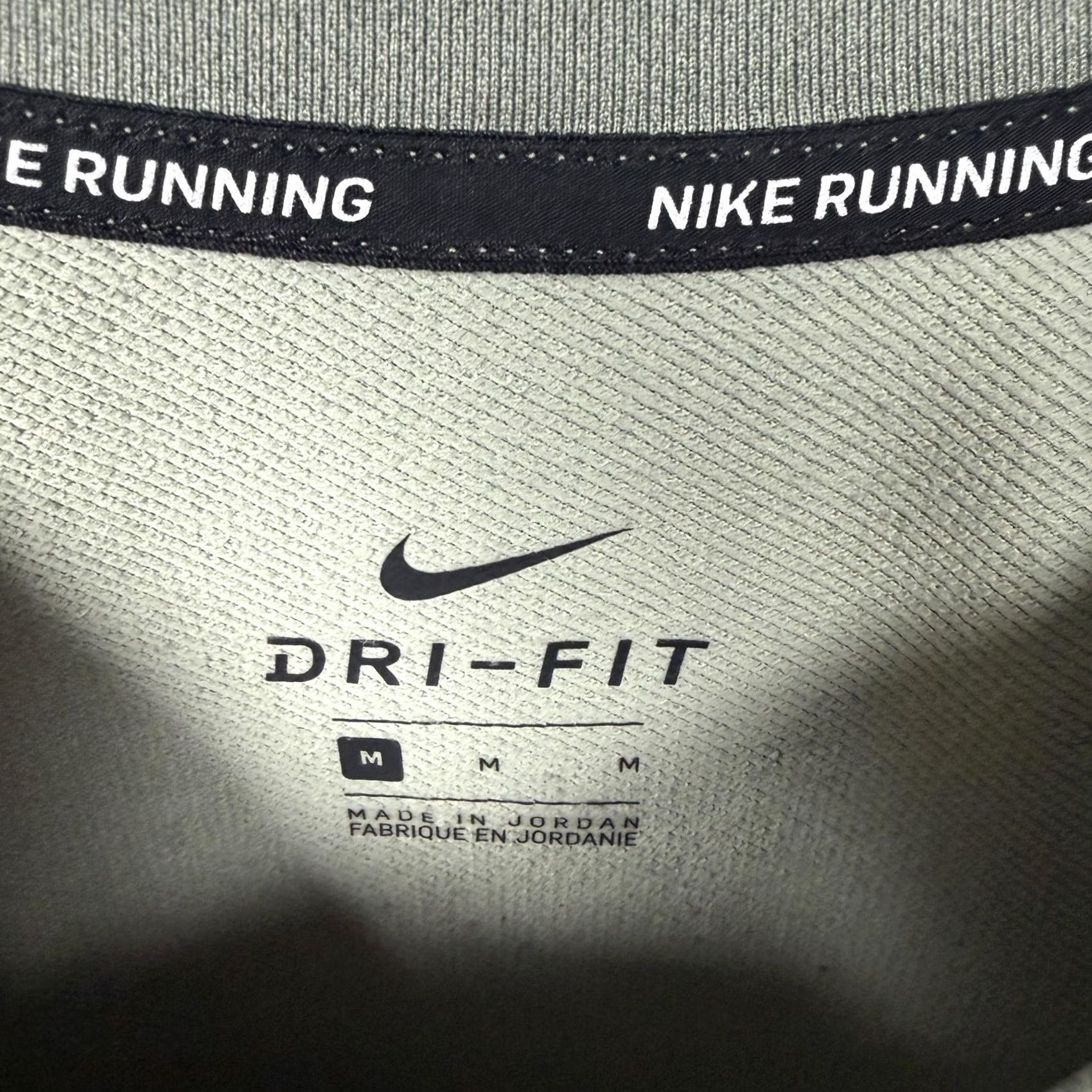 Nike Nike Dri-FIT Element Shirt Mens M Green Long Sleeve Running Top Size US M / EU 48-50 / 2 - 7 Thumbnail