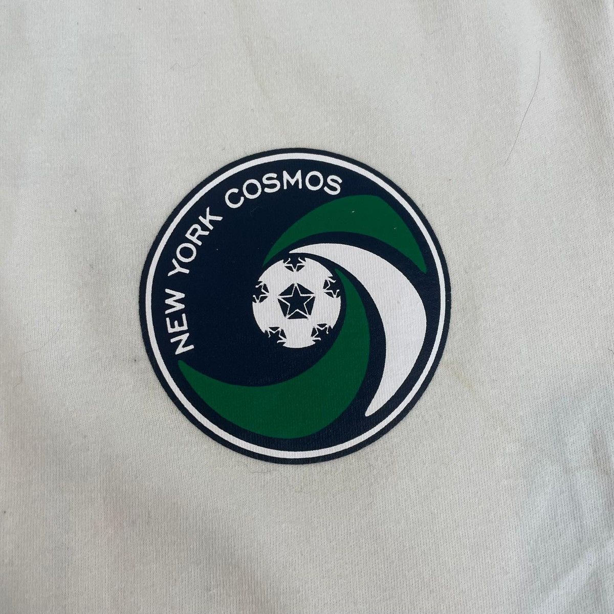 Umbro Vintage Umbro New York Cosmos Tee T-shirt y2k #10 Pele Size US L / EU 52-54 / 3 - 3 Thumbnail