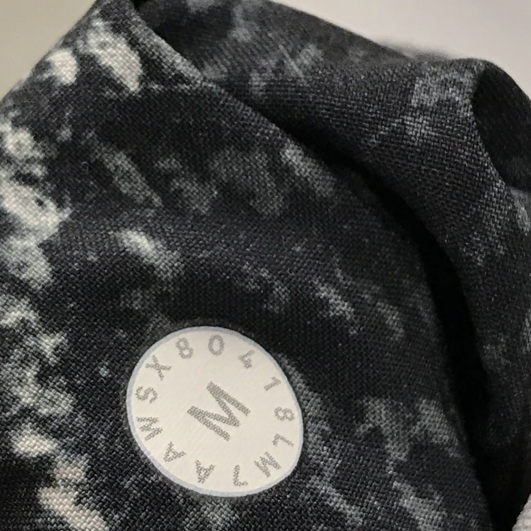 Lululemon Lululemon Shorts Mens M Gray Gym T.H.E. Short Linerless 9 Inch Workout Geometric Pattern Size US 31 - 5 Thumbnail
