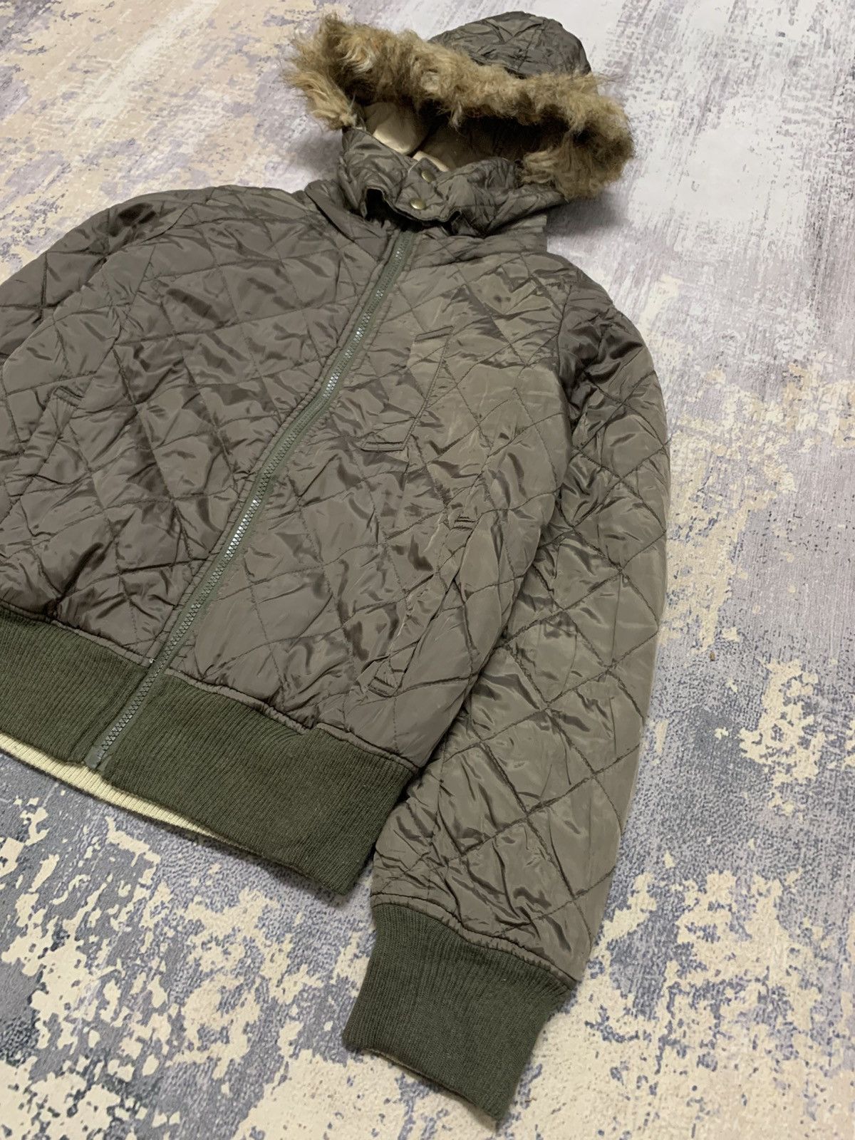 Japanese Brand Vintage Y2K Quilted Bomber Jacket Faux Fur Hood Gimmick Size US S / EU 44-46 / 1 - 4 Thumbnail