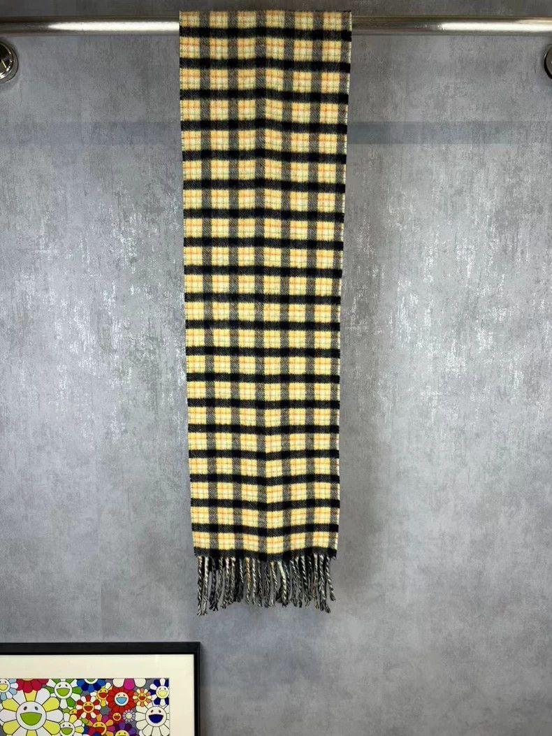Gucci Gucci New old flower plaid cashmere scarf 2503-Nextarrow Size ONE SIZE - 2 Thumbnail