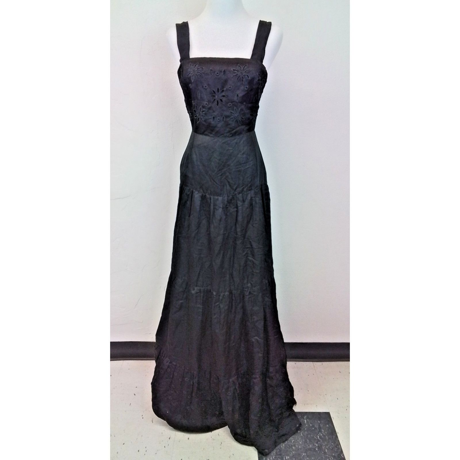 Karina Grimaldi Karina Grimaldi Maxi Dress Women's XS Black Lace Up NWT Size XS / US 0-2 / IT 36-38 - 2 Thumbnail