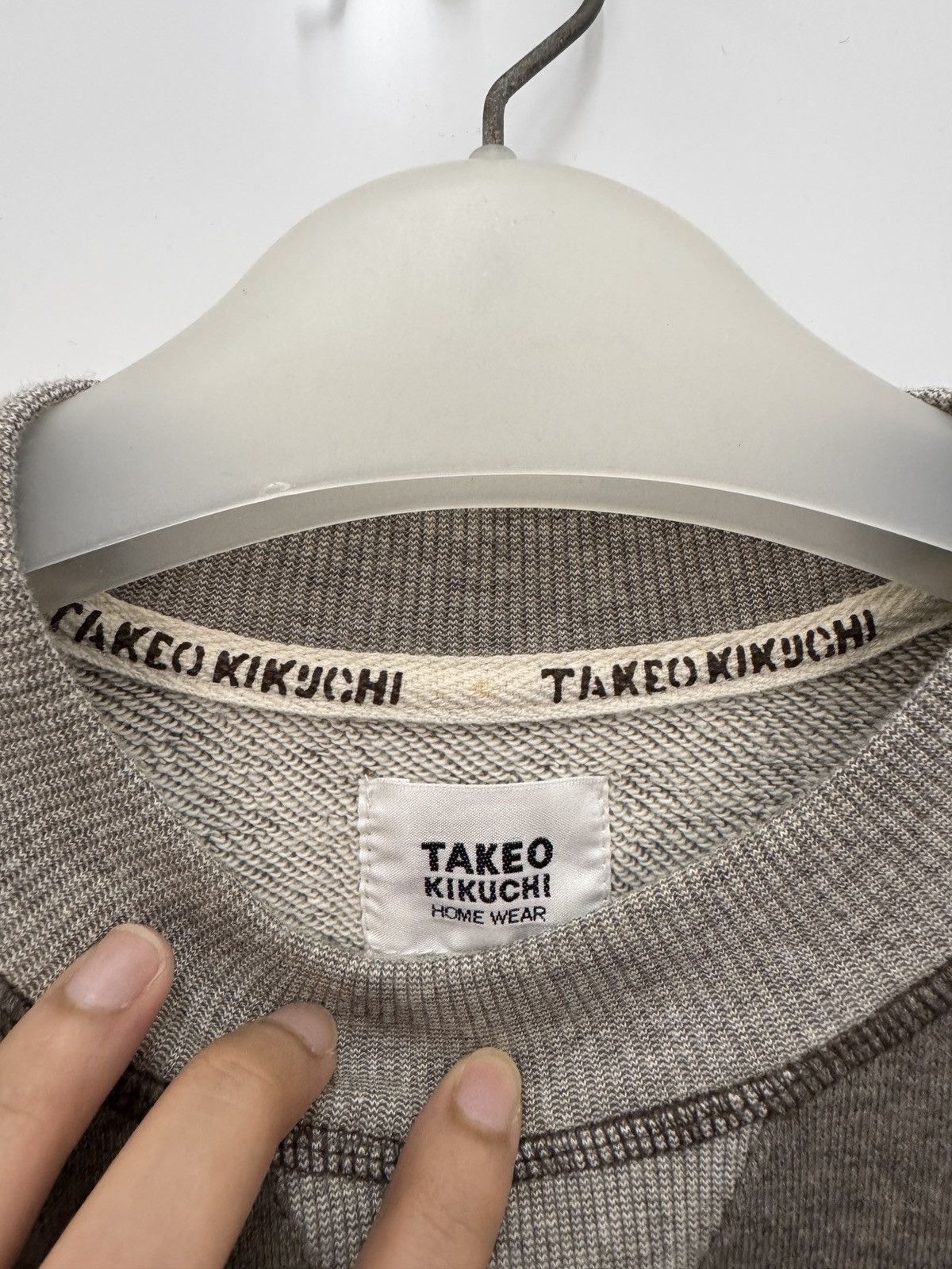 Japanese Brand 🔥 Vintage Japan Takeo Kikuchi Roundneck Sweatshirt - L Size US M / EU 48-50 / 2 - 4 Thumbnail