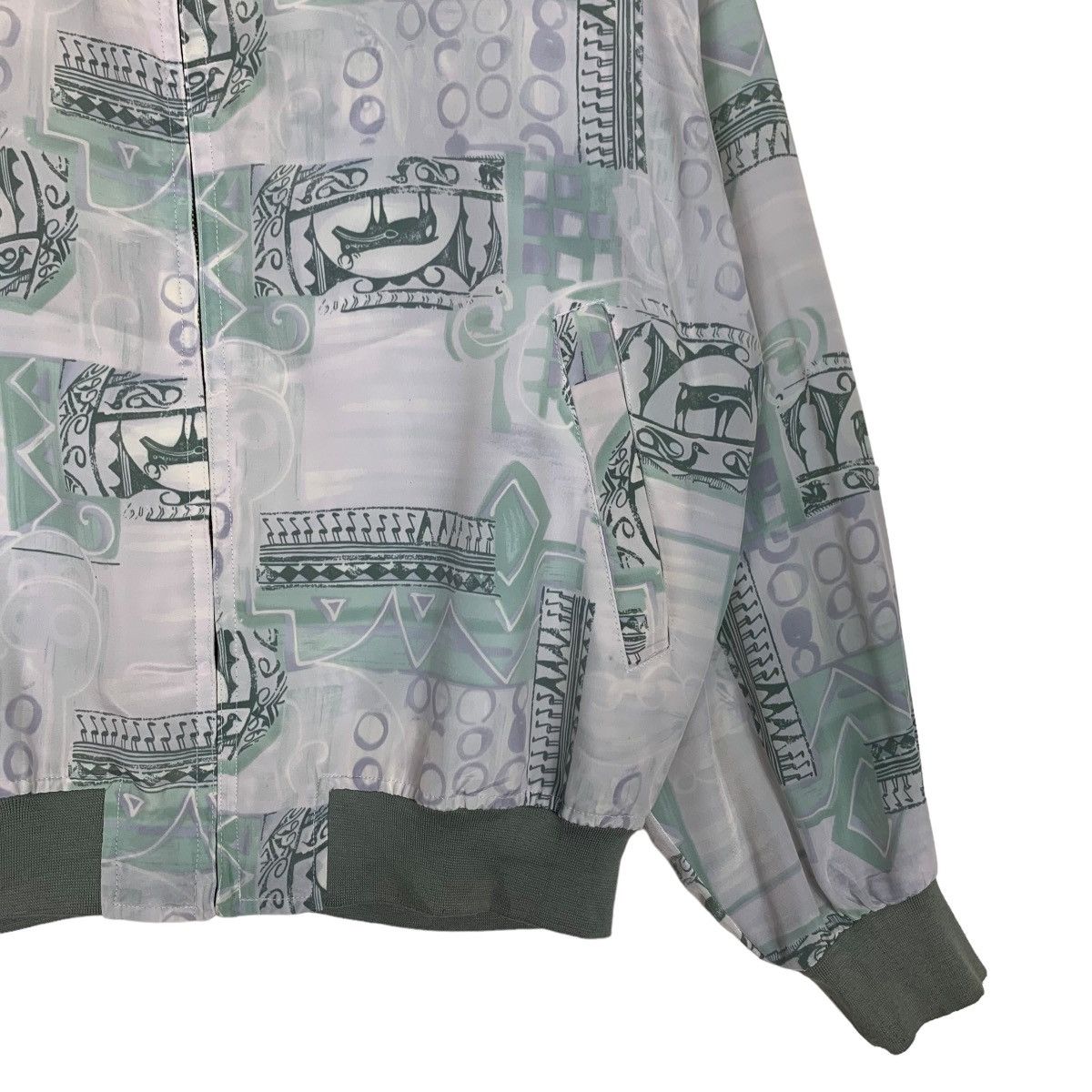 Japanese Brand Vintage PREMIUM Fullprint Light Bomber Jacket #0376-C17 Size US L / EU 52-54 / 3 - 4 Thumbnail