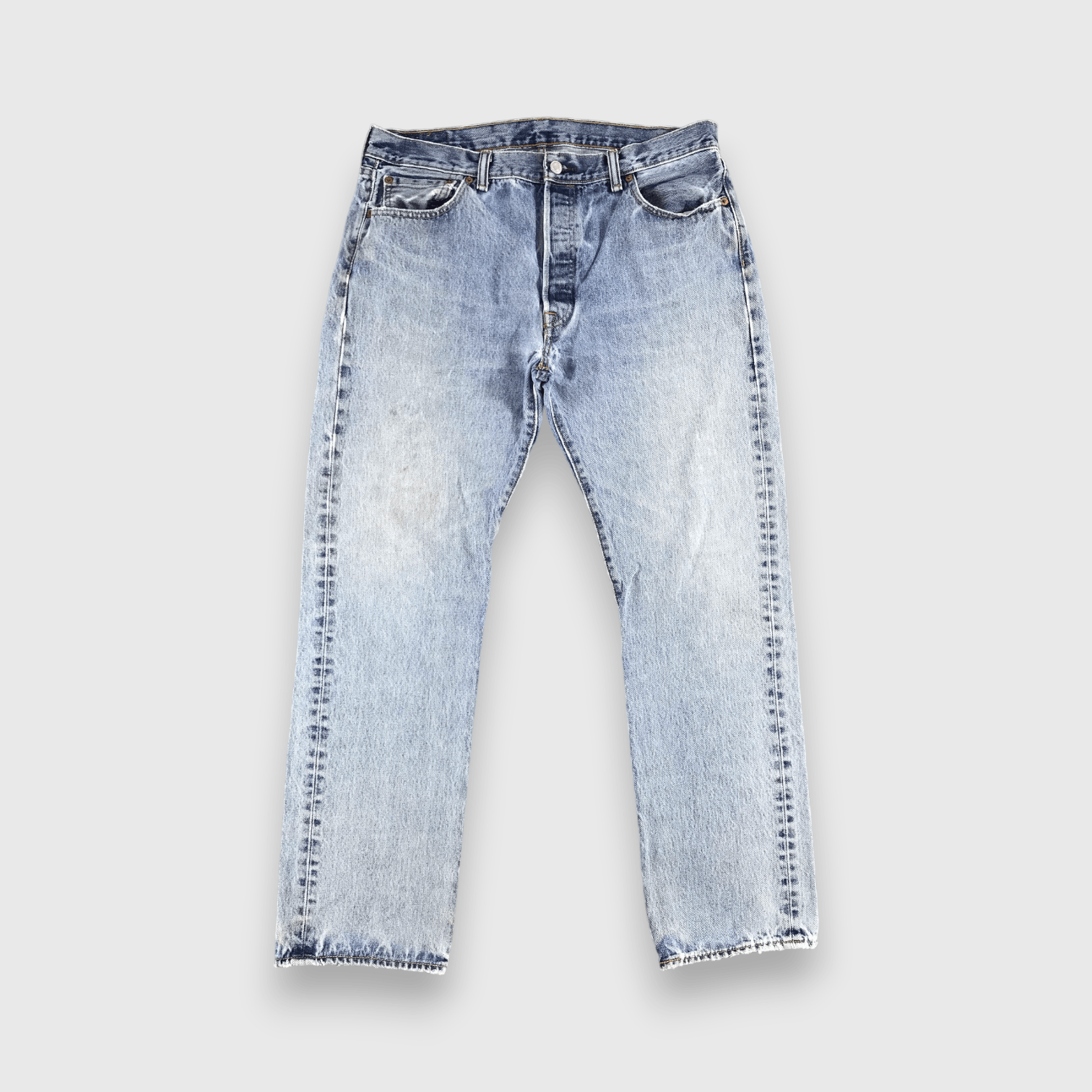 Levi's Vintage Light Wash Levis 501 Jeans- J1366 Size US 37 - 1 Thumbnail