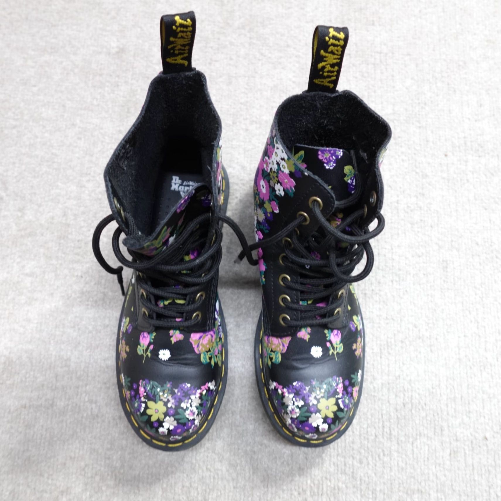 Dr. Martens Dr. Martens Boots Womens 7 Black Pascal Floral 8 Eye Size US 5 / IT 35 - 3 Thumbnail