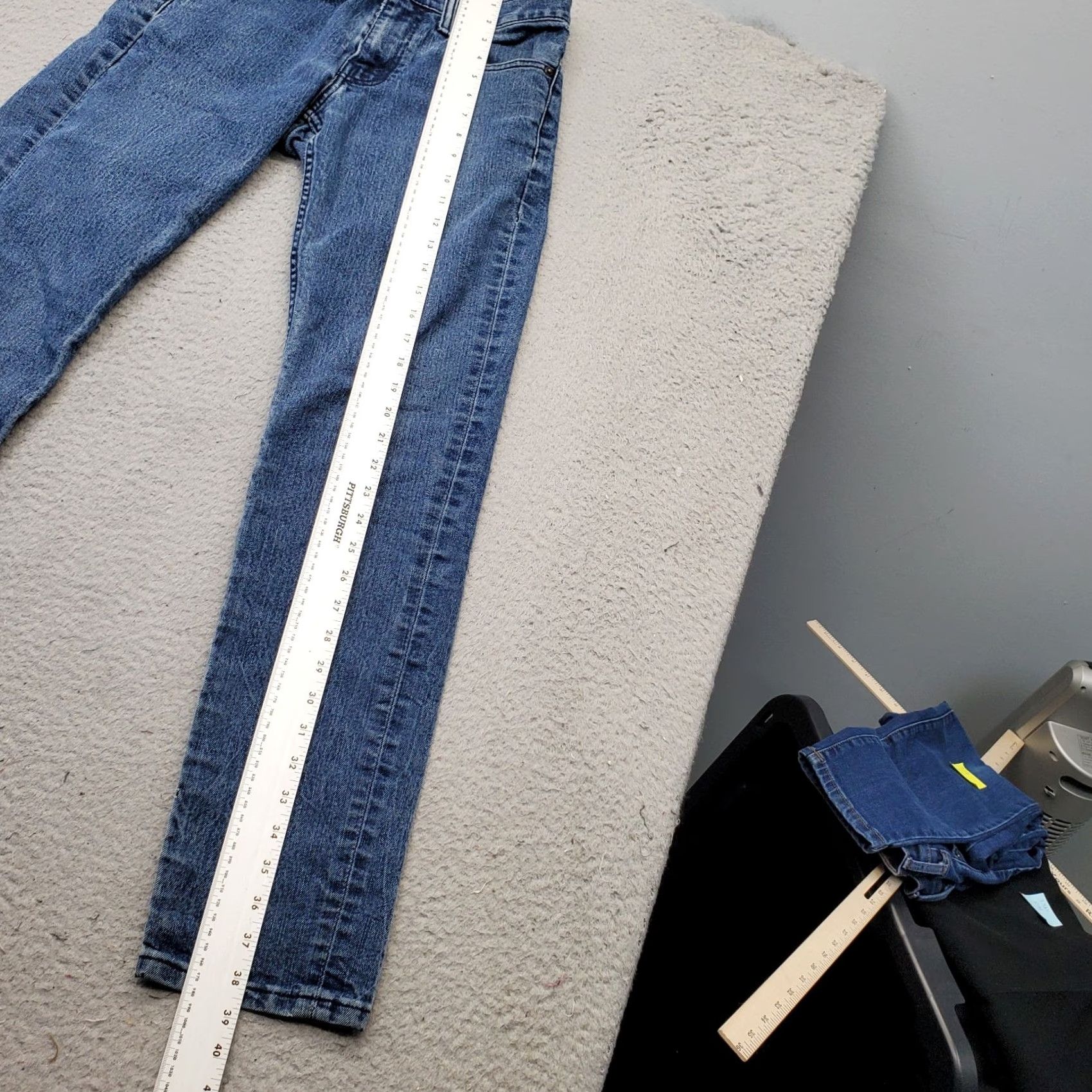 Levi's Levi's 511 Skinny Jeans Mens 30x32 Blue Denim Regular Fit Medium Wash 5-Pocket, Size 30, Mens, Jeans, Blue, 511 Skinny, 5-Pocket, Regular Fit Size US 30 / EU 46 - 4 Thumbnail