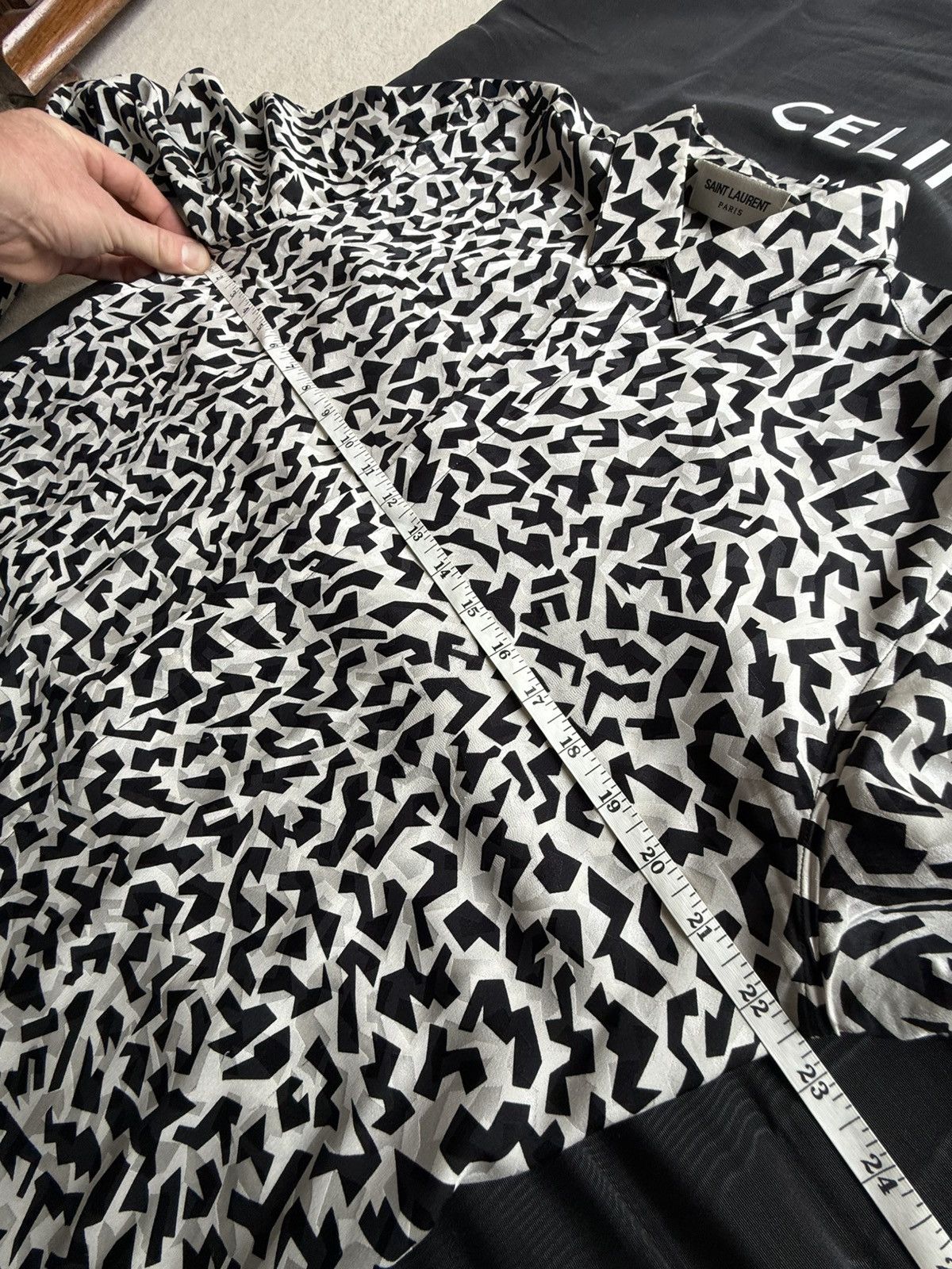 Saint Laurent Paris FW21 Saint Laurent silk geometric black white shirt grail Size US L / EU 52-54 / 3 - 5 Thumbnail