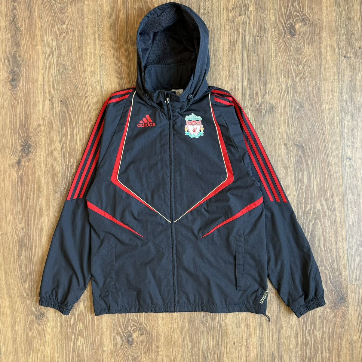 Adidas Vintage Adidas Liverpool Football Jacket Soccer Mens Size US S / EU 44-46 / 1 - 1 Thumbnail