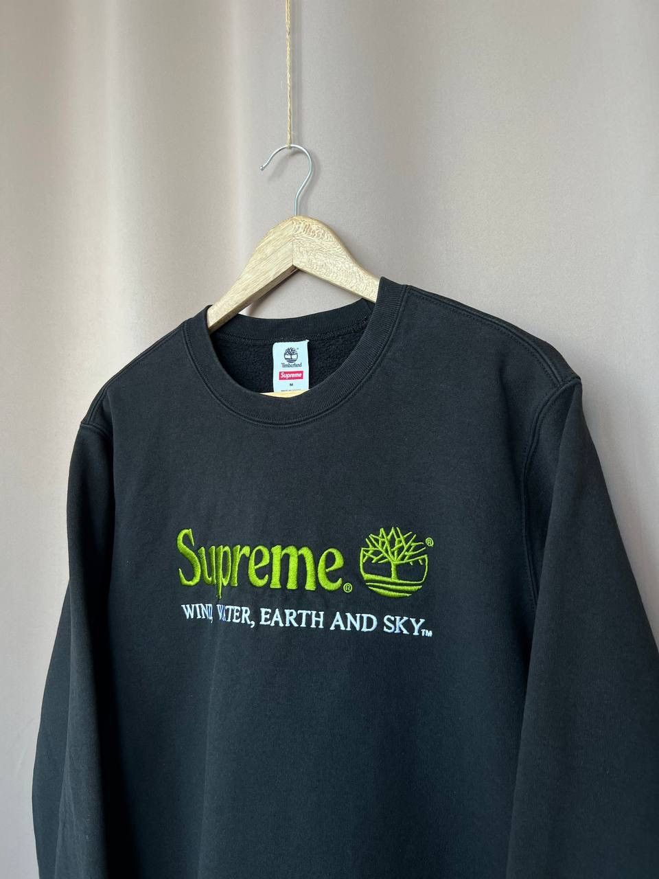 Supreme Supreme x Timberland Crewneck Black Sweatshirt Mens Size M Size US M / EU 48-50 / 2 - 4 Thumbnail