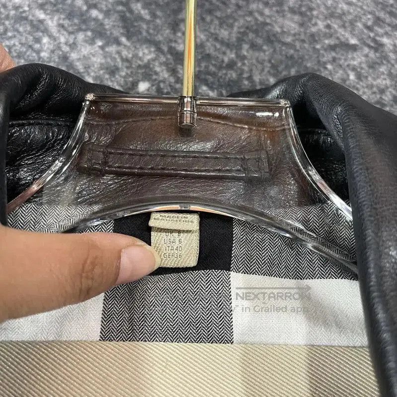 Burberry Burberry Women's Winter Black Leather Jacket. Size M / US 6-8 / IT 42-44 - 5 Thumbnail