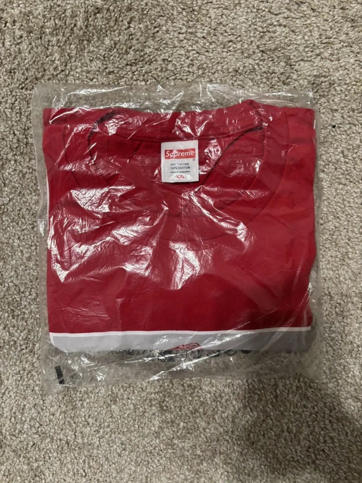 Supreme Supreme Playboi Carti Tee Red size XXL Size US XXL / EU 58 / 5 - 2 Thumbnail