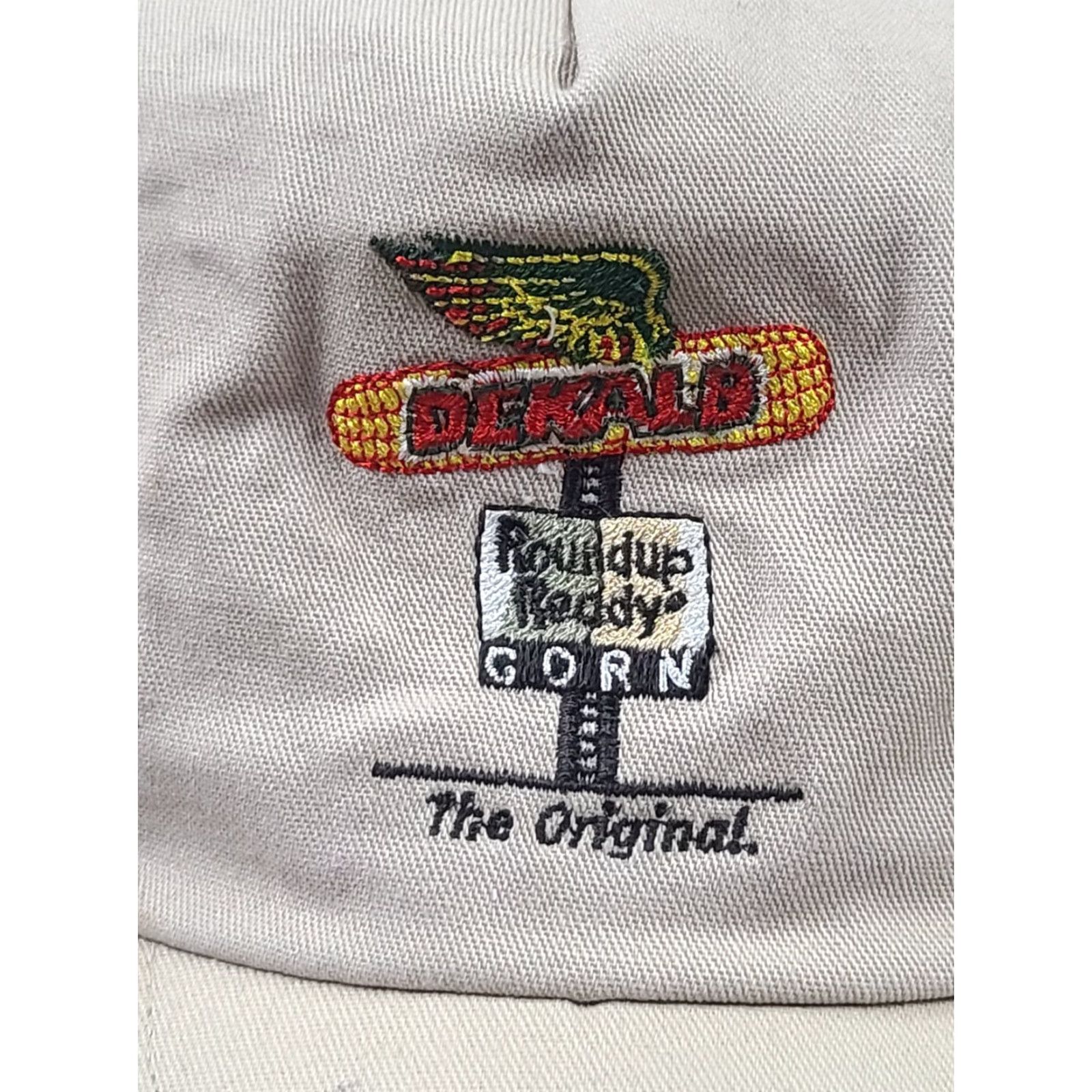Vintage VINTAGE Swingster USA Dekalb Seed Strapback Cap Farmer Hat Roundup Ready Corn Men Adjustable Beige Cotton Patch 90s USA Farmer Trucker Hat Size ONE SIZE - 2 Thumbnail