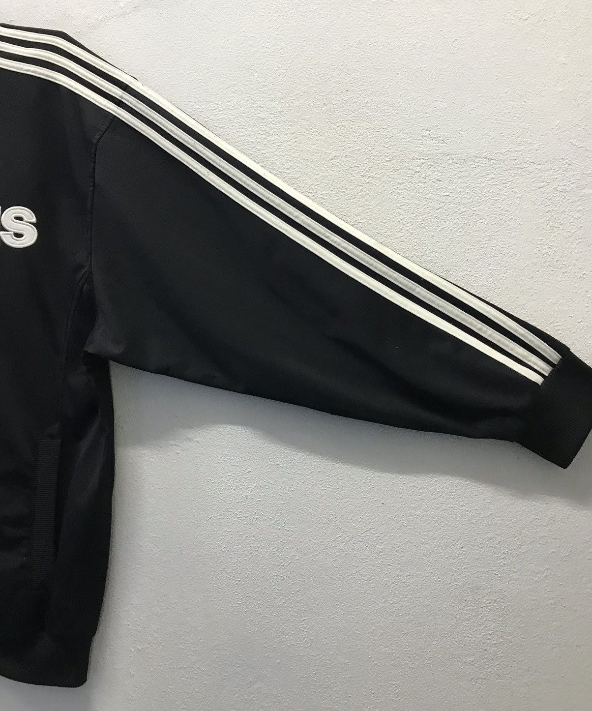 Adidas × Vintage Vintage Adidas Big Logo Jacket Size US L / EU 52-54 / 3 - 6 Thumbnail