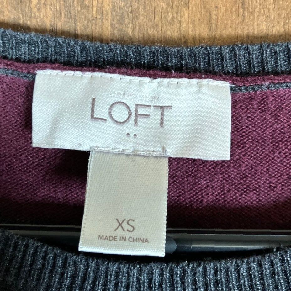 Ann Taylor Ann Taylor LOFT Sweater XS Burgundy Gray Striped Crew Neck Long Sleeve Womens Size XS / US 0-2 / IT 36-38 - 6 Thumbnail