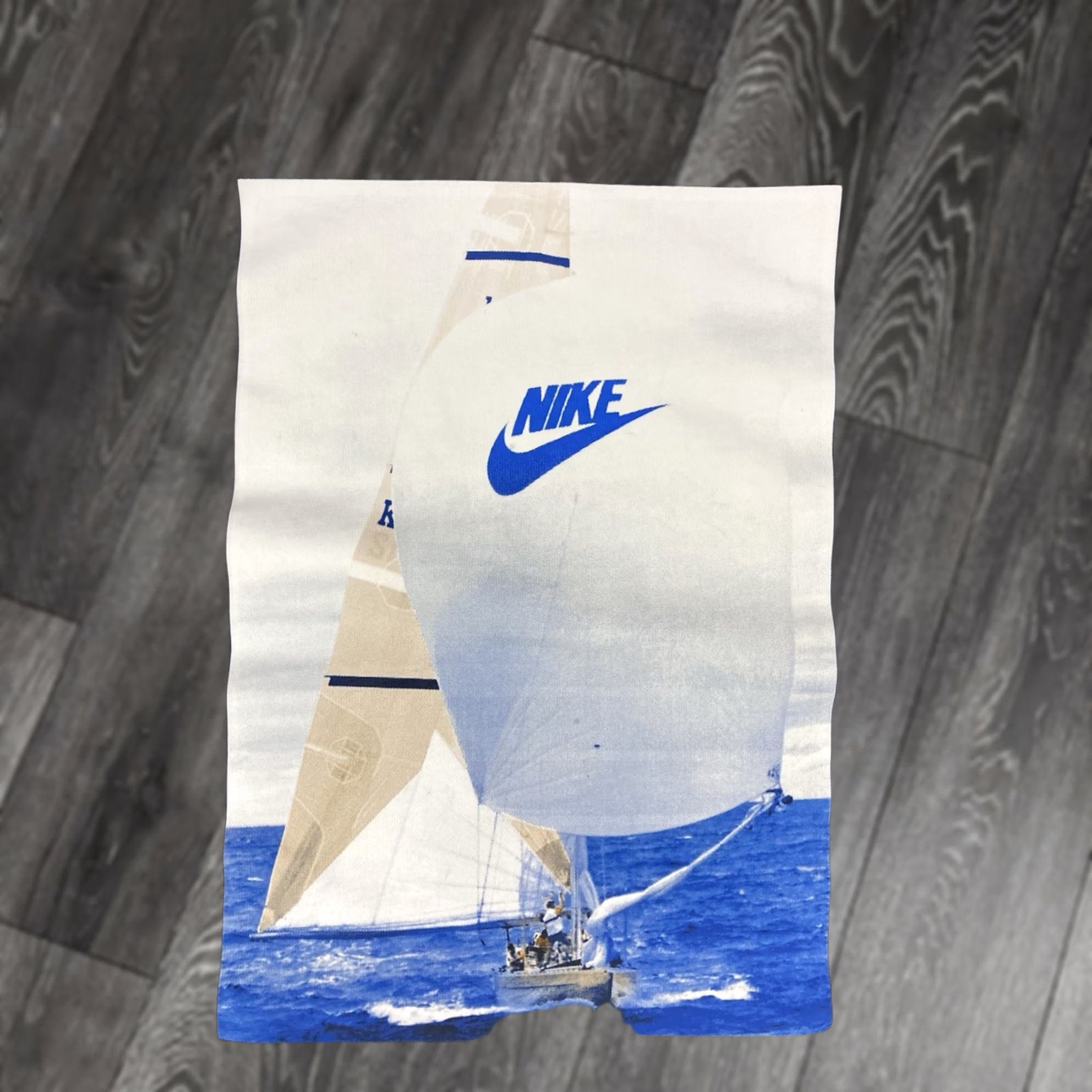 Nike VINTAGE Nike Reissue Archives Sail Boat Graphic T-shirt Men Medium Blue DA0939 410 Size US M / EU 48-50 / 2 - 1 Thumbnail