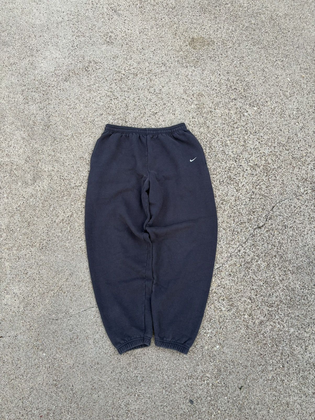Nike × Vintage Vintage Made In Usa Baggy Black Faded Sweatpants Size US 34 / EU 50 - 2 Thumbnail