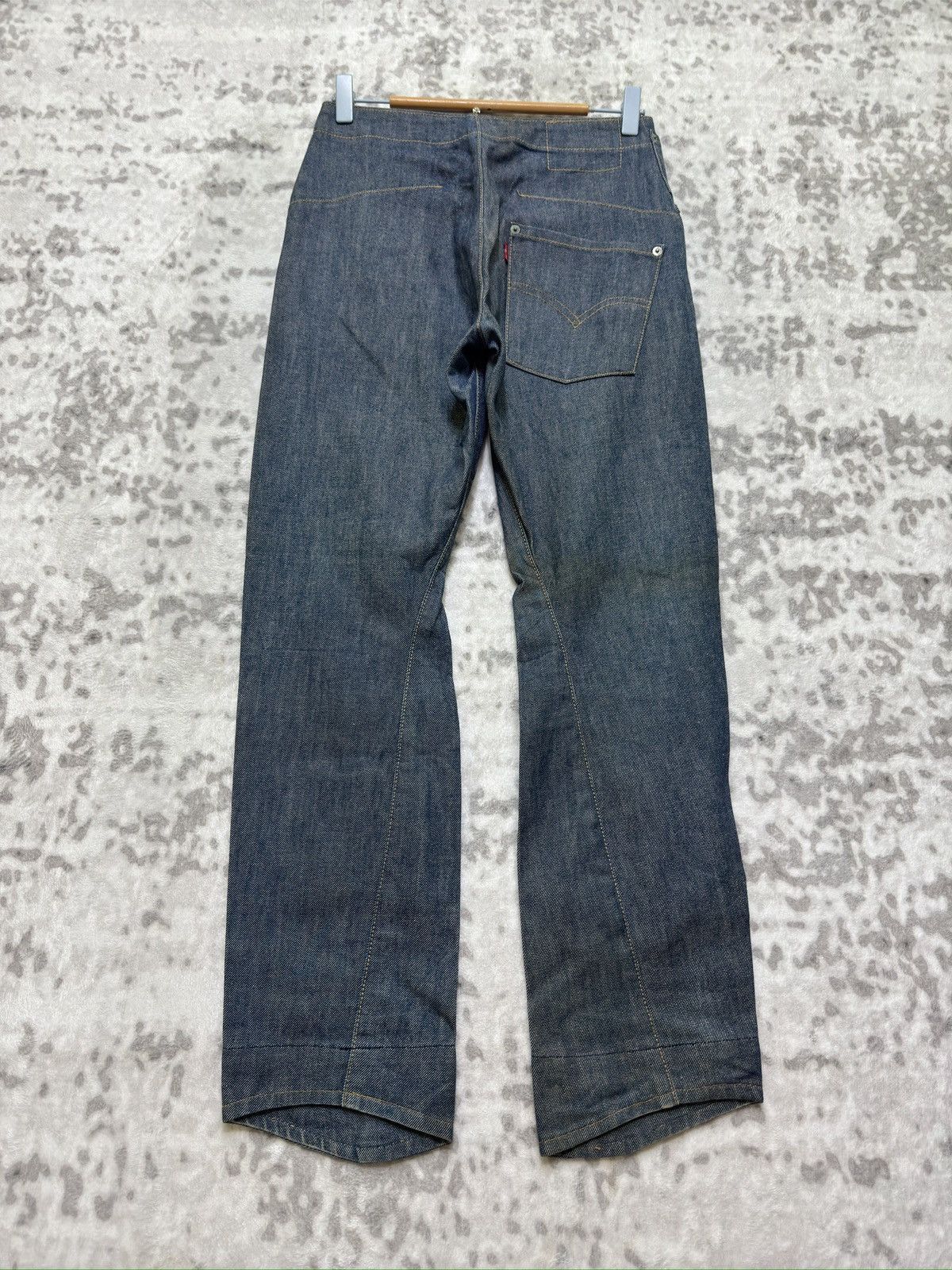 Levi's Levi’s Engineered Jeans Slim Twisted Seam Made in Japan Size US 26 / EU 42 - 2 Thumbnail
