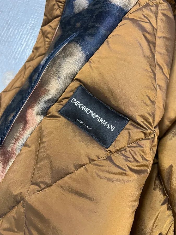 Emporio Armani AW2019 Emporio Armani Impressionist Wavy Effect Beige Navy Jacket Size US M / EU 48-50 / 2 - 11 Thumbnail