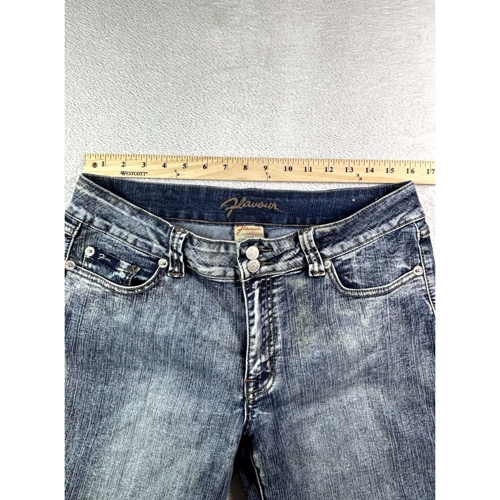 Vintage Flavour by Bubblegum Jeans Women 14P Flared Blue Wash Denim 5-Pocket Stretch Medium Wash Vintage: No 80s 90s Womens Size ONE SIZE - 7 Thumbnail