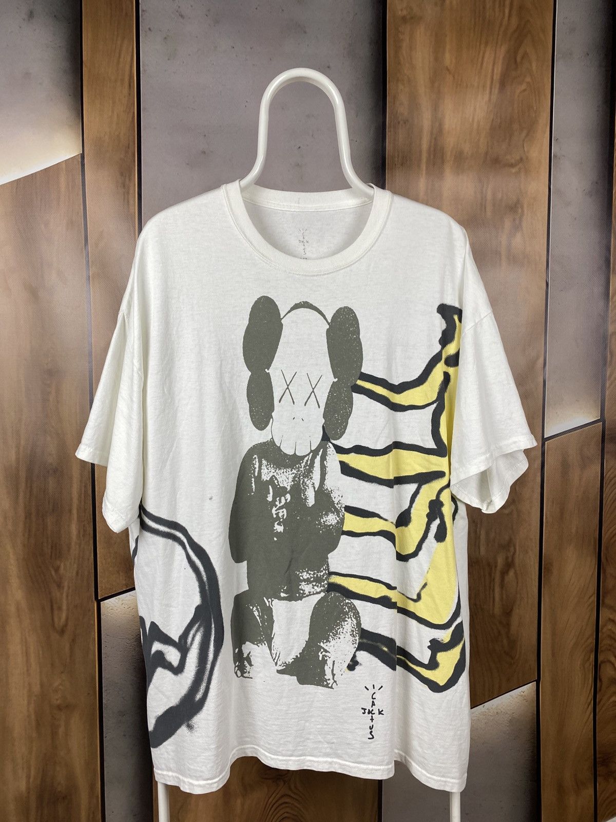 Fragment Design × Kaws × Travis Scott 💀T-Shirt Travis Scott Cactus Jack Kaws For Fragment Tee💀 Size US XL / EU 56 / 4 - 2 Thumbnail
