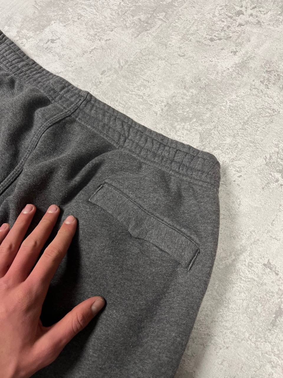 Nike Nike Baggy Grey Sweatpants Joggers Pants Size L Size US 35 - 12 Thumbnail