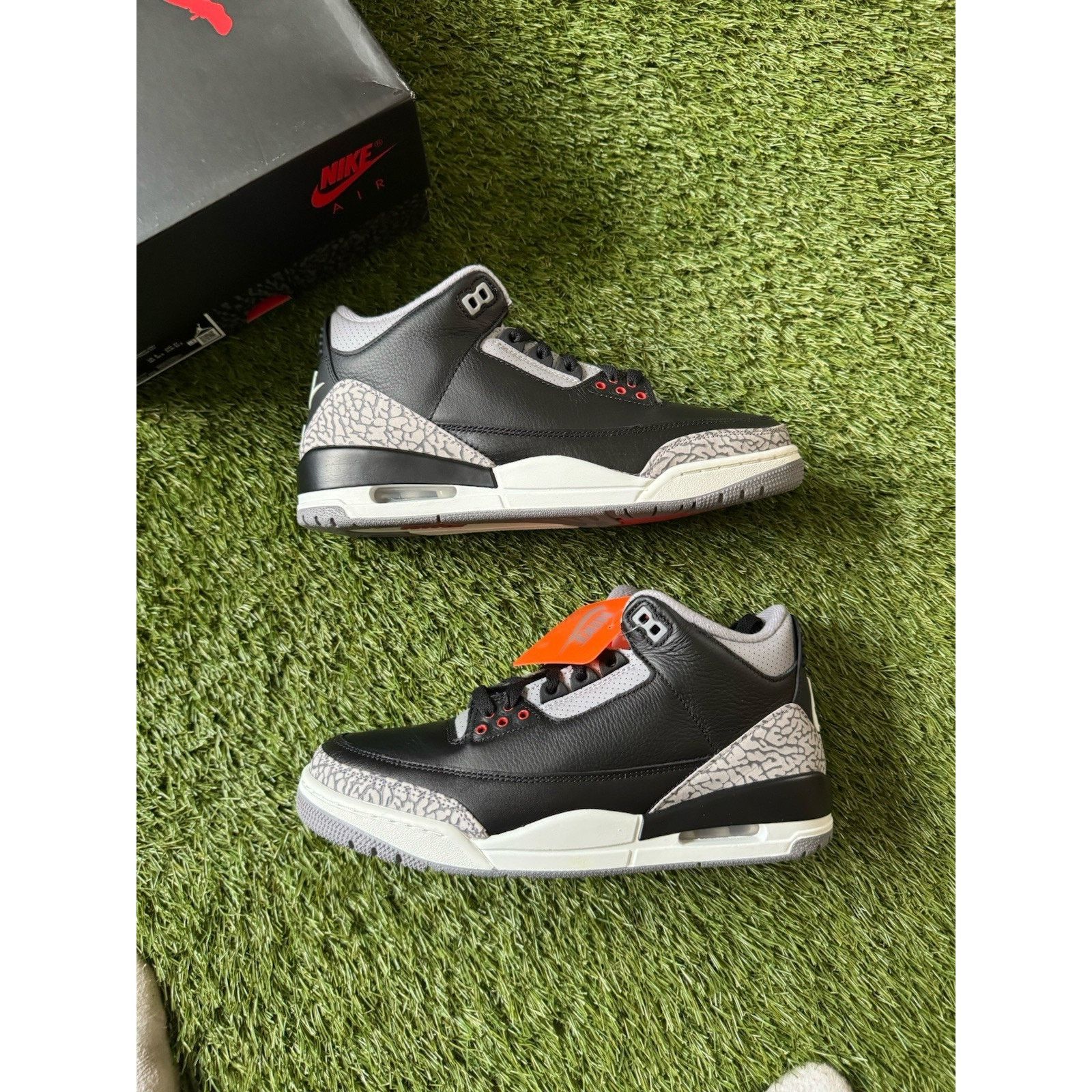 Jordan Brand Air Jordan 3 Retro OG 2024 Black Cement Size 9 Men’s Size US 9 / EU 42 - 1 Thumbnail