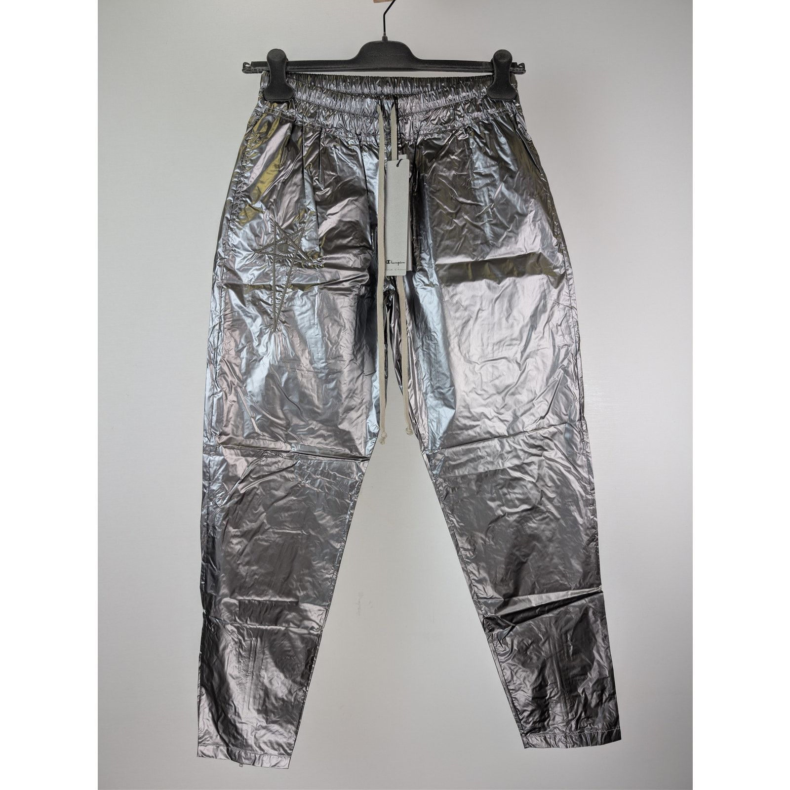 Champion × Rick Owens o1rshd1 Nylon-Coated Polyester Metallic Trousers in Silver Size US 32 / EU 48 - 2 Thumbnail