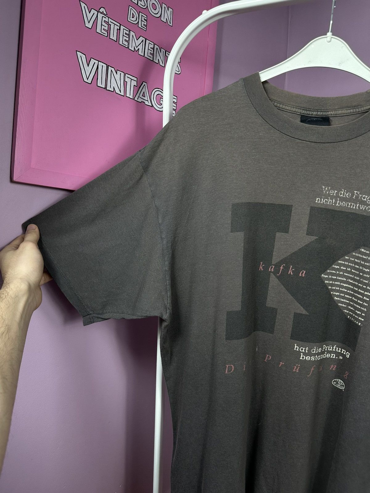 Other Parole Di Cotone Vintage Franz Kafka Die Prufung Art T-Shirt Size US L / EU 52-54 / 3 - 6 Thumbnail