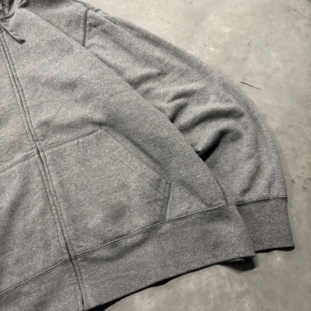 Japanese Brand × Vintage Crazy Vintage Y2K/2000s Grey Blank Streetwear Essential Zip Up Hoodie! Size US L / EU 52-54 / 3 - 4 Thumbnail
