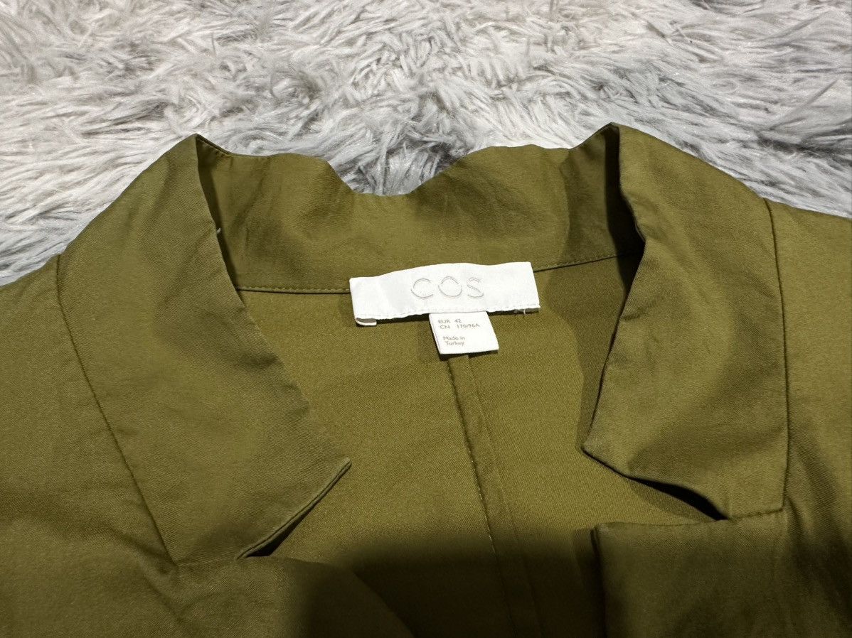 Cos 🔥COS Lapel Neck Dress Shirt Size M / US 6-8 / IT 42-44 - 5 Thumbnail