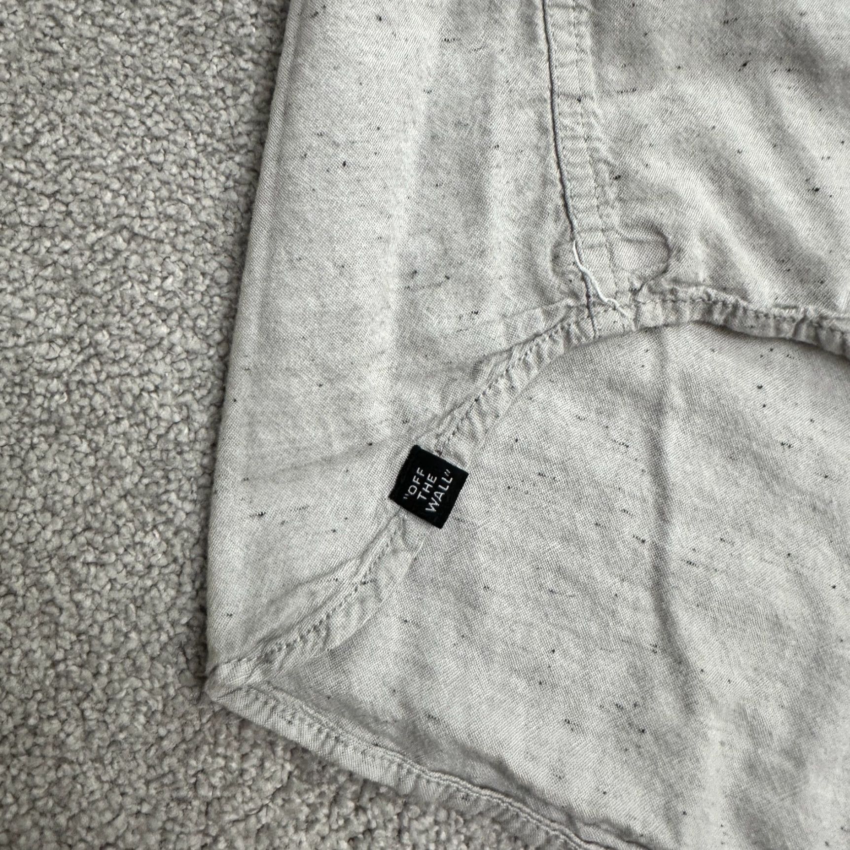 Vans Vans Off The Wall Button-Down Shirt Mens L Gray Short Sleeve Cotton Casual Size US L / EU 52-54 / 3 - 4 Thumbnail