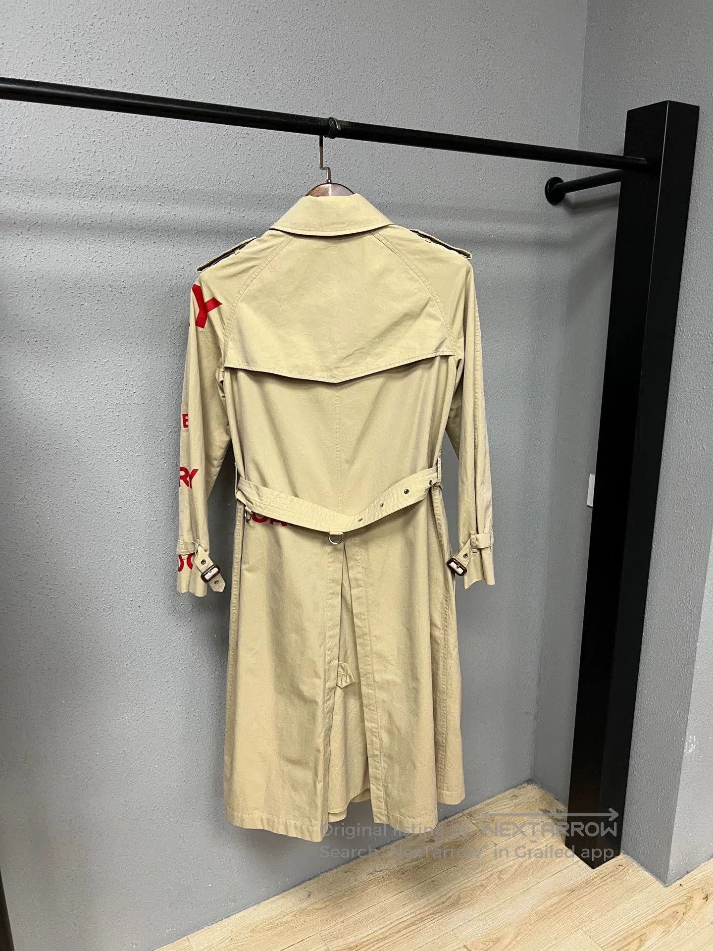 Burberry Burberry Beige Trench Coat Size UK6. Size XS / US 0-2 / IT 36-38 - 2 Thumbnail