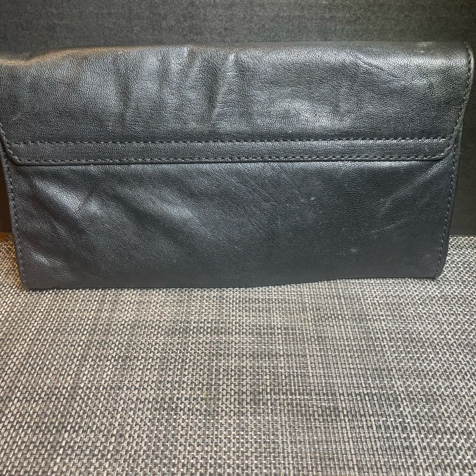 Michael Kors Michael Kors - Black clutch with gold chain Size ONE SIZE - 6 Thumbnail