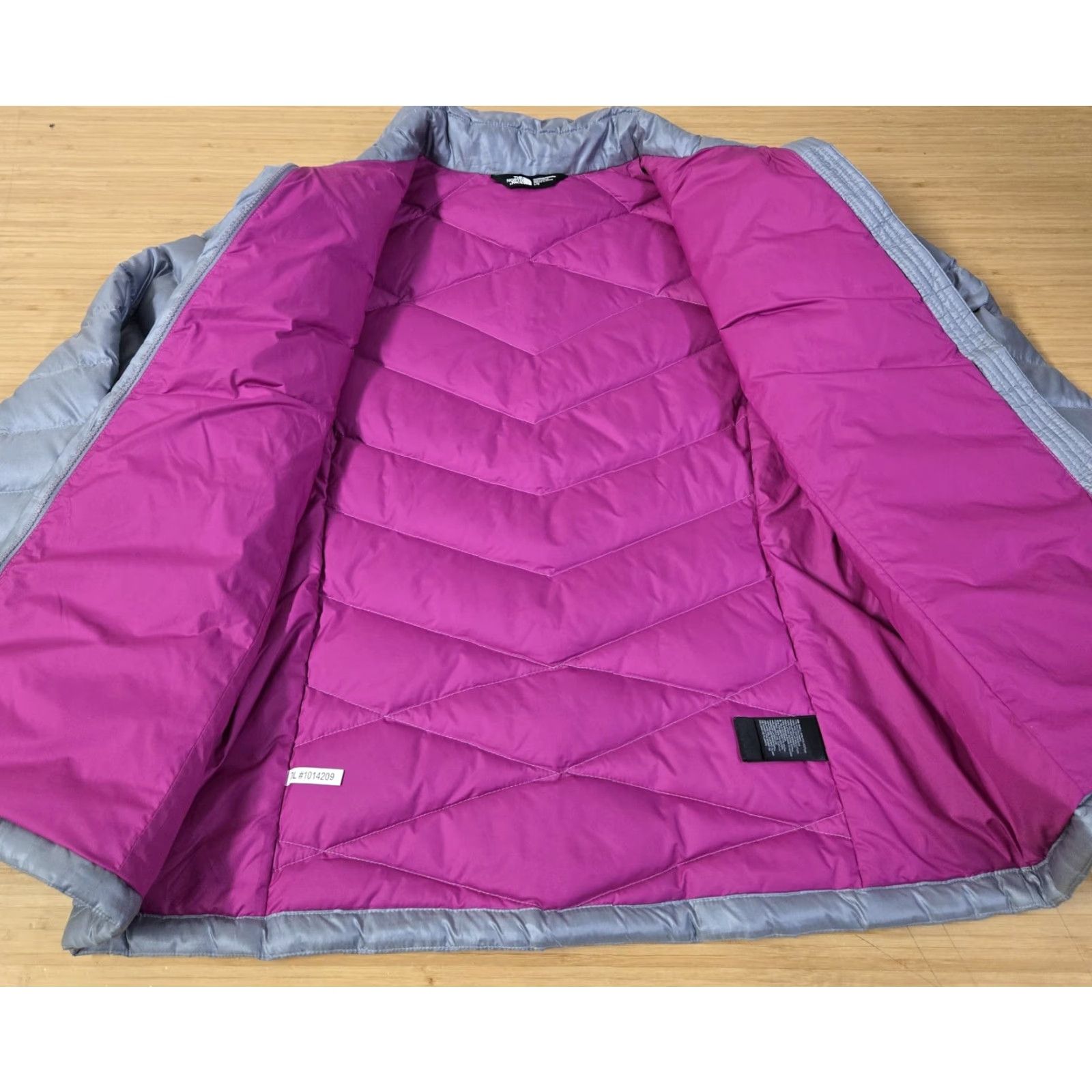 The North Face The North Face Jacket Womens Large Gray 550 Down Puffer Quilted Pink Lining Size L / US 10 / IT 46 - 7 Thumbnail
