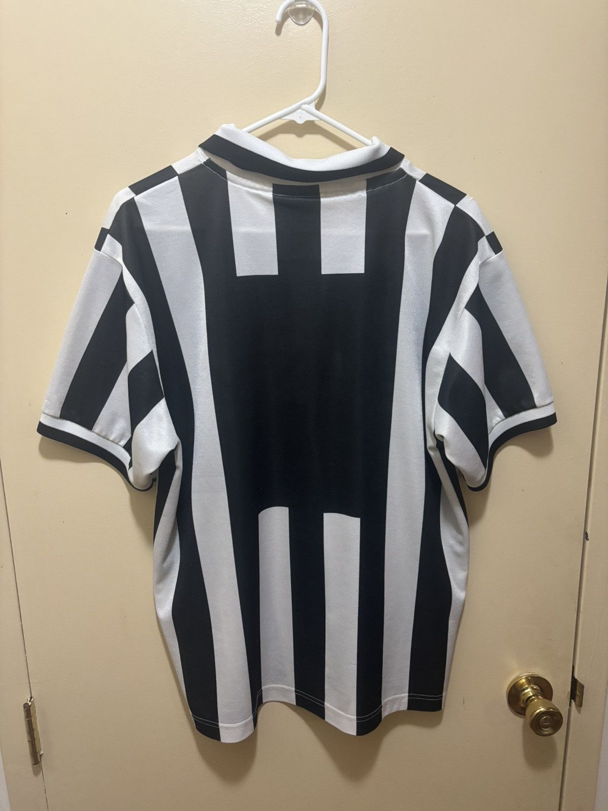 Kappa Juventus 1995/1996 Home Shirt Size US L / EU 52-54 / 3 - 3 Thumbnail