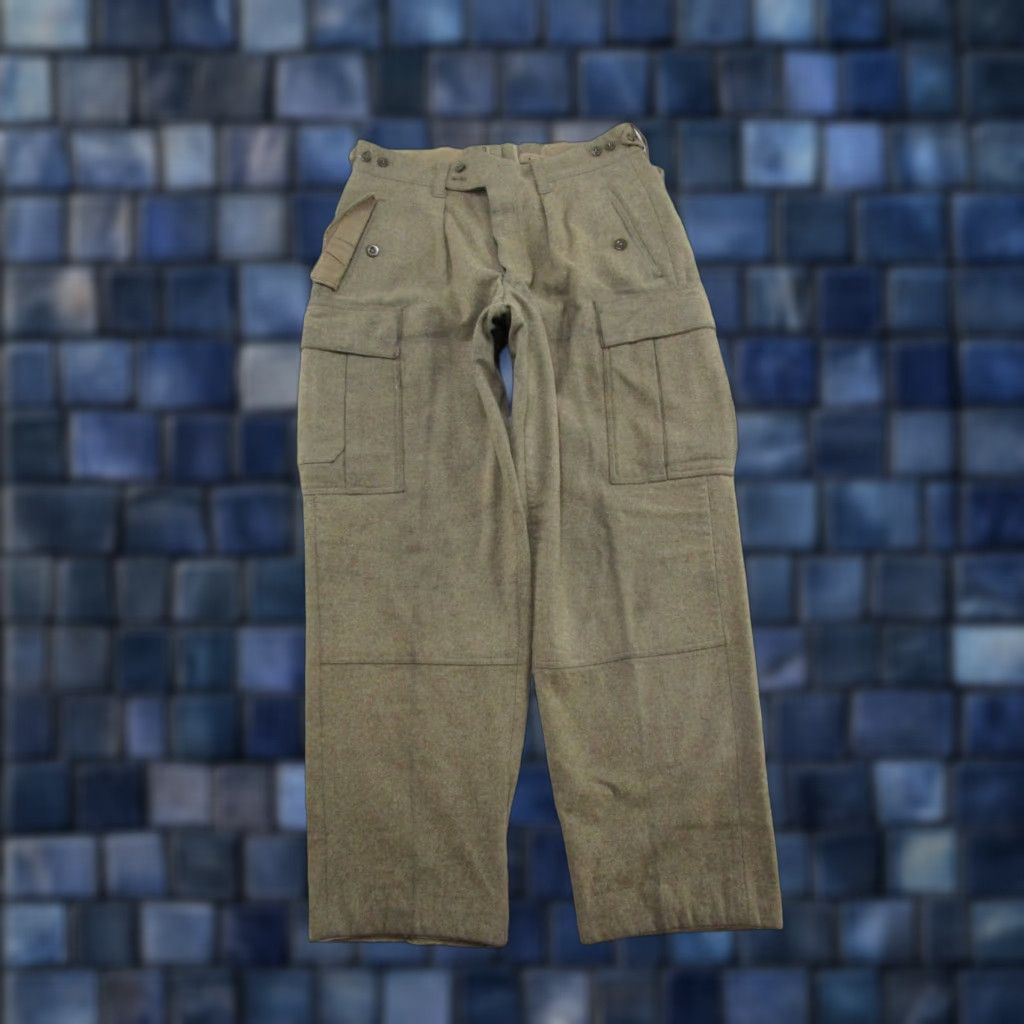 Vintage VINTAGE Wool Cargo Pants Mens 32x29 GD Bucking Alsfeld 1950s Green Military/Landgirl Baggy 1950s Mens Size US 32 / EU 48 - 1 Thumbnail