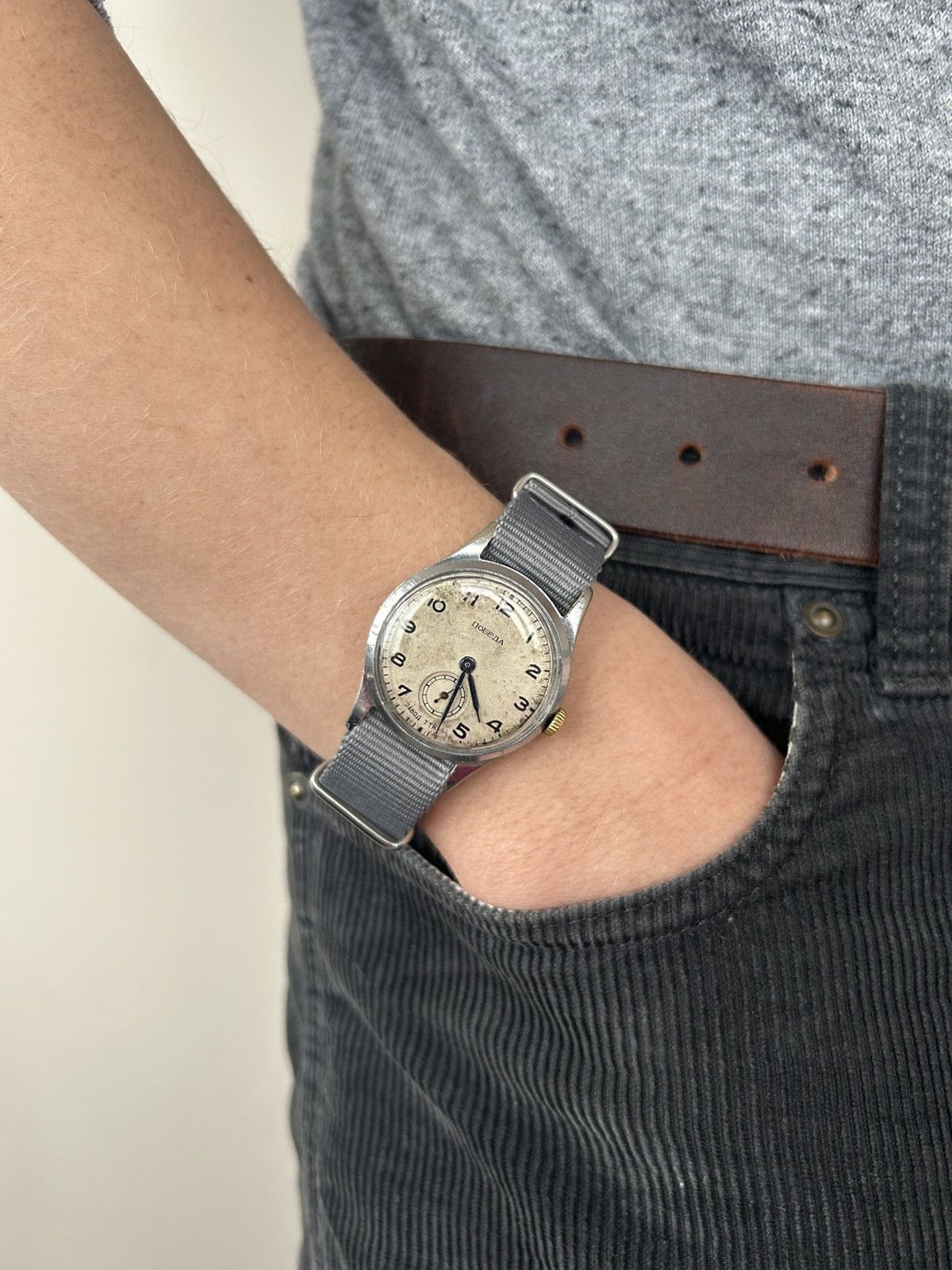 Vintage Vintage Pobeda Watch USSR Soviet Mechanical Authentic 1950s Size ONE SIZE - 1 Thumbnail