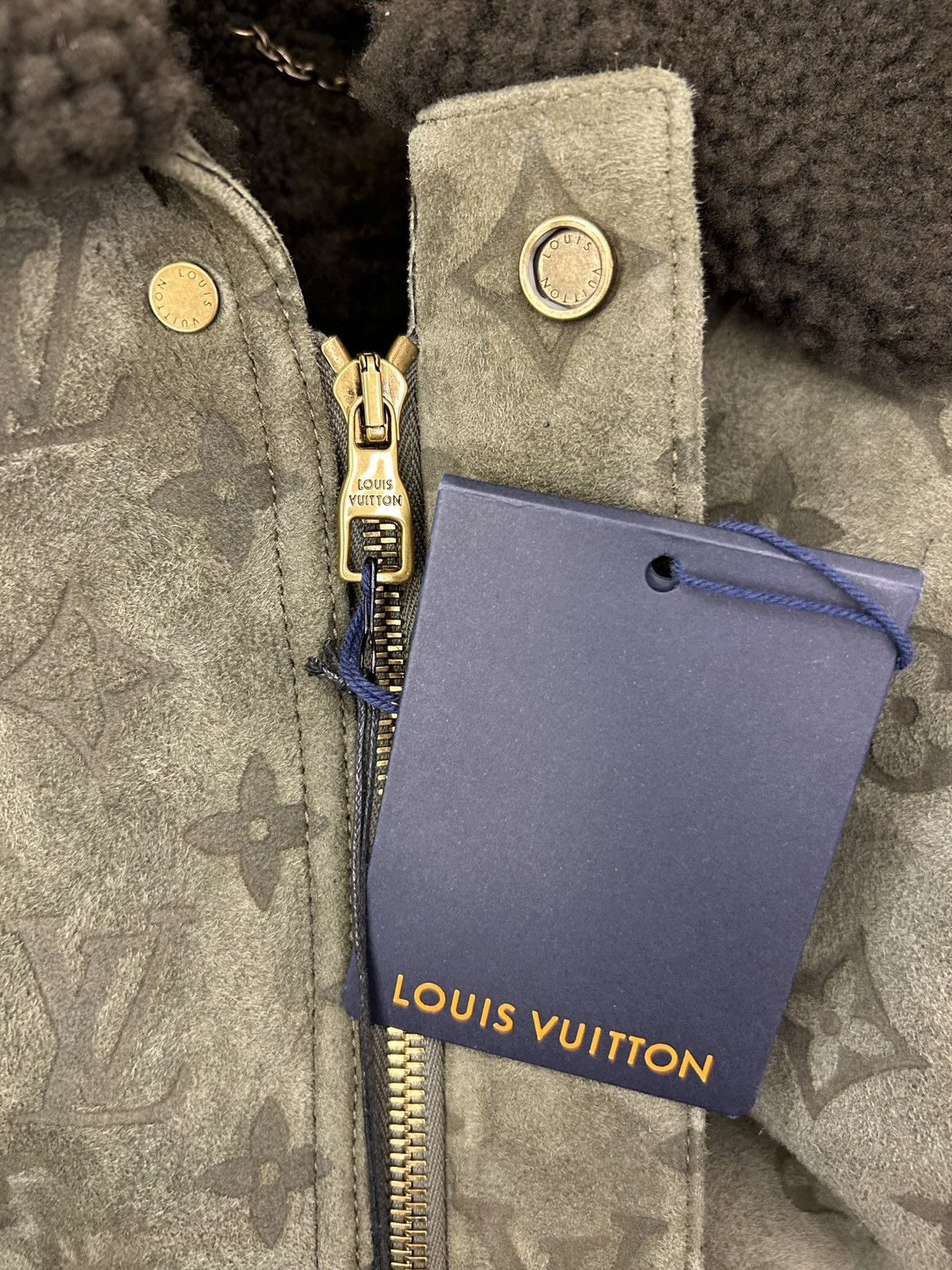 Louis Vuitton LOUIS VUITTON LVSE MONOGRAM SHEARLING BLOUSON Size US L / EU 52-54 / 3 - 4 Thumbnail