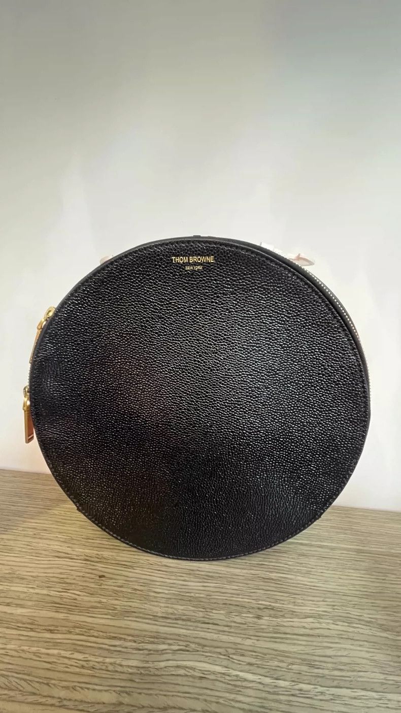 Thom Browne Thom Browne Cowhide cylinder bag Size ONE SIZE - 2 Thumbnail