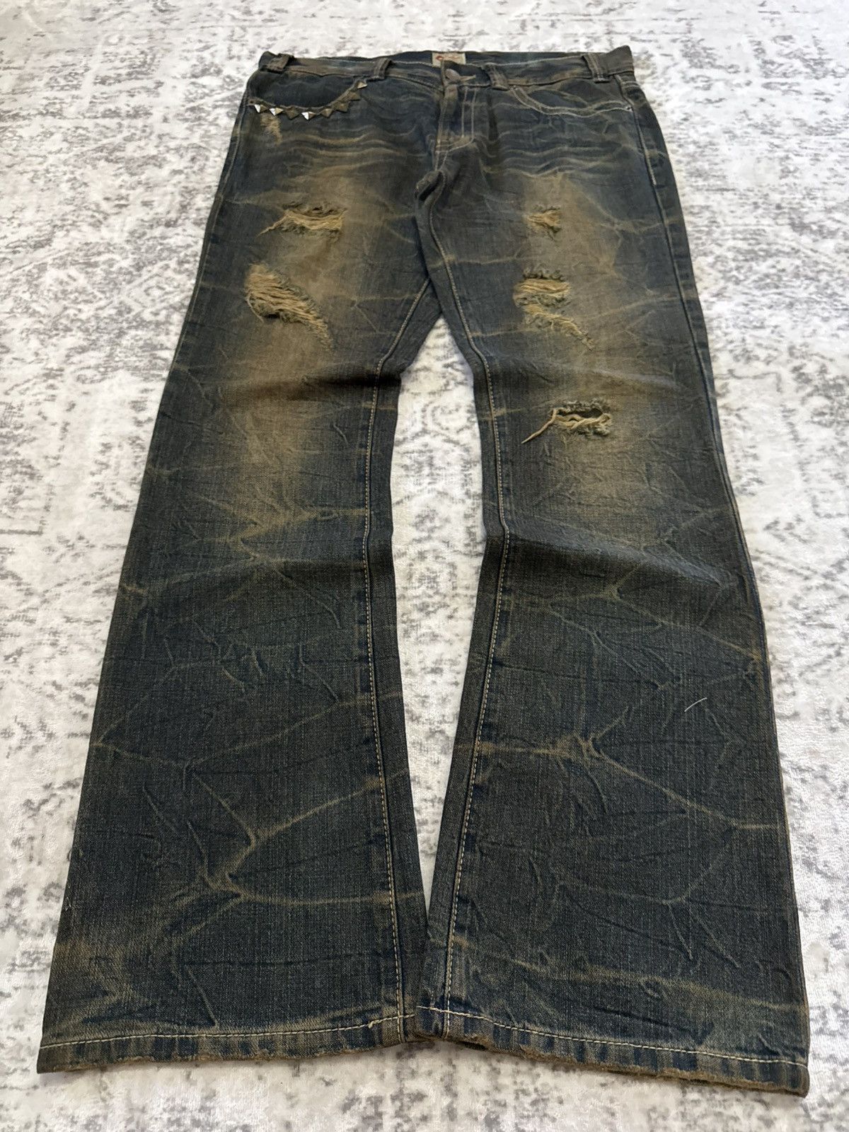 If Six Was Nine 2000s Pinball Studded Flared Jeans Mud Wash Distressed Size US 34 / EU 50 - 1 Thumbnail